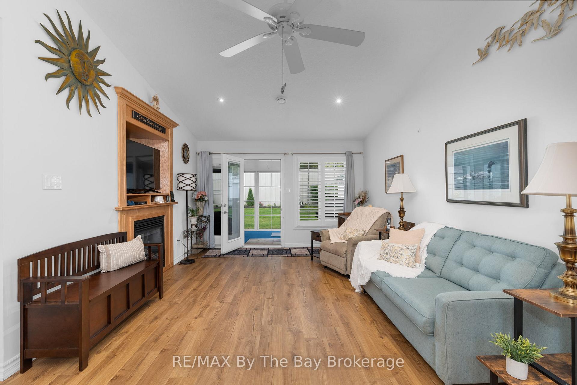Photo 14 of 29 Meadow Lane, Wasaga Beach — HOMEH