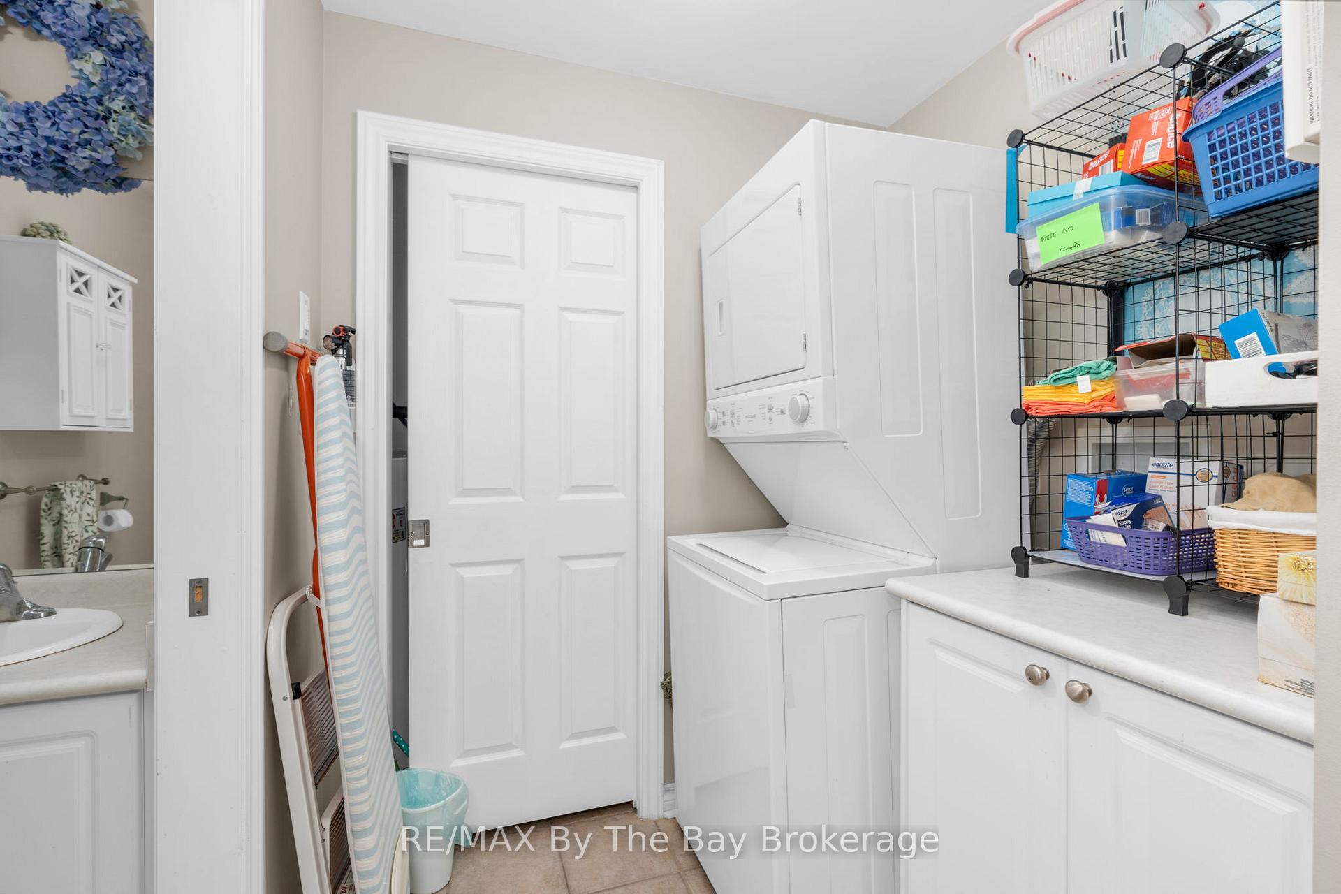 Photo 21 of 29 Meadow Lane, Wasaga Beach — HOMEH