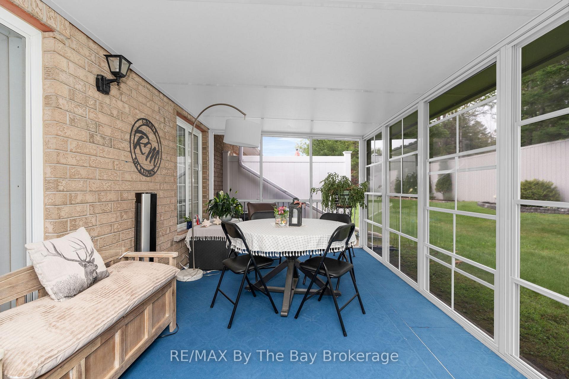 Photo 23 of 29 Meadow Lane, Wasaga Beach — HOMEH