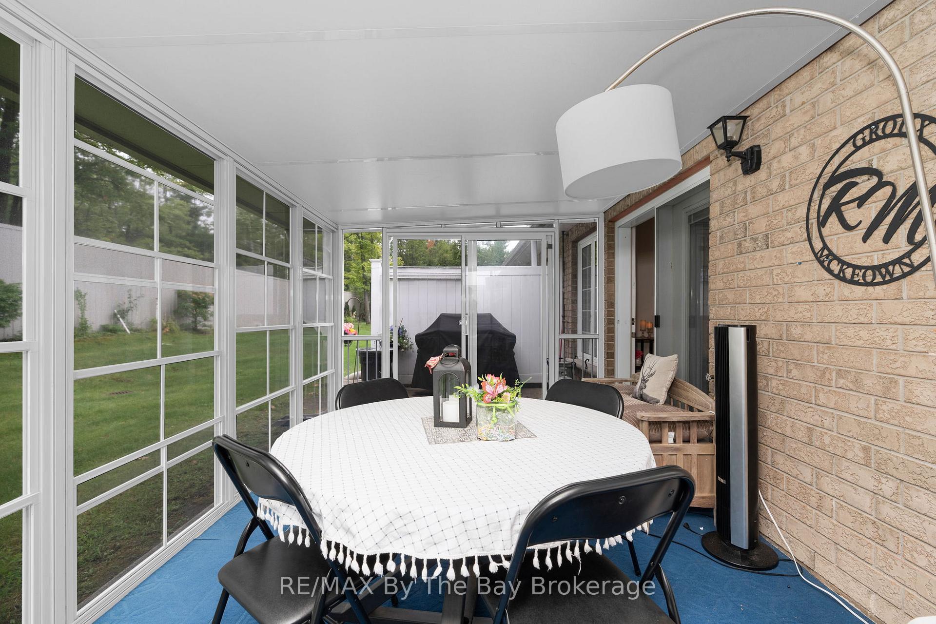 Photo 24 of 29 Meadow Lane, Wasaga Beach — HOMEH