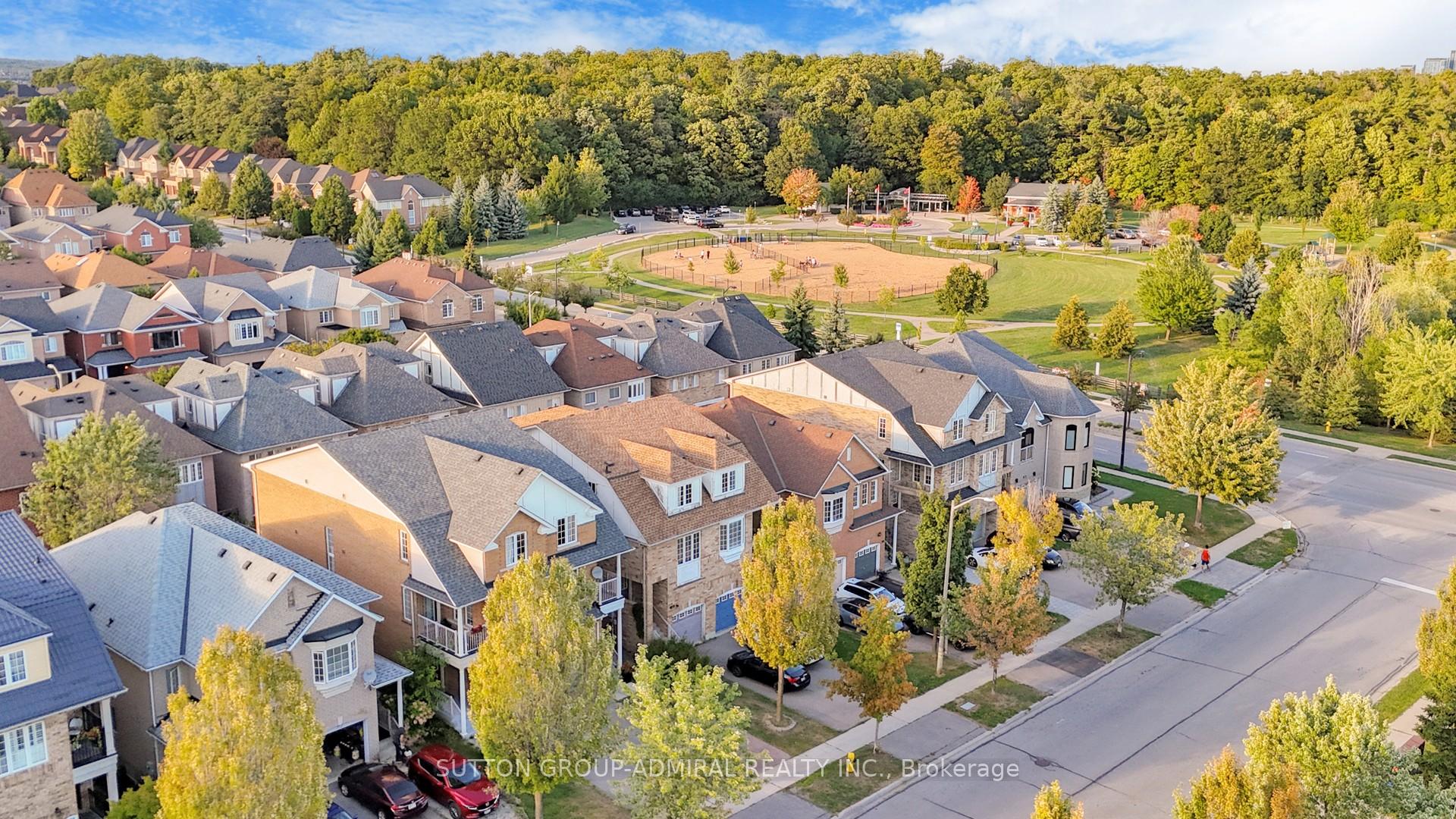 Photo 3 of 216 Maple Sugar Lane, Vaughan, Patterson — HOMEH