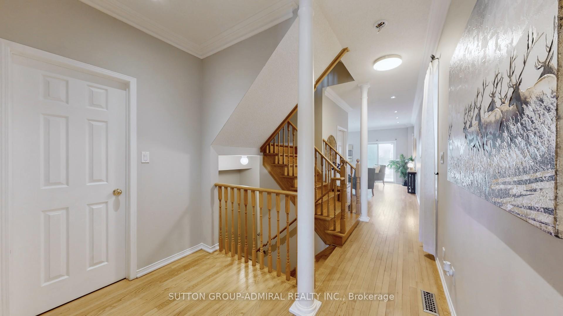 Photo 4 of 216 Maple Sugar Lane, Vaughan, Patterson — HOMEH