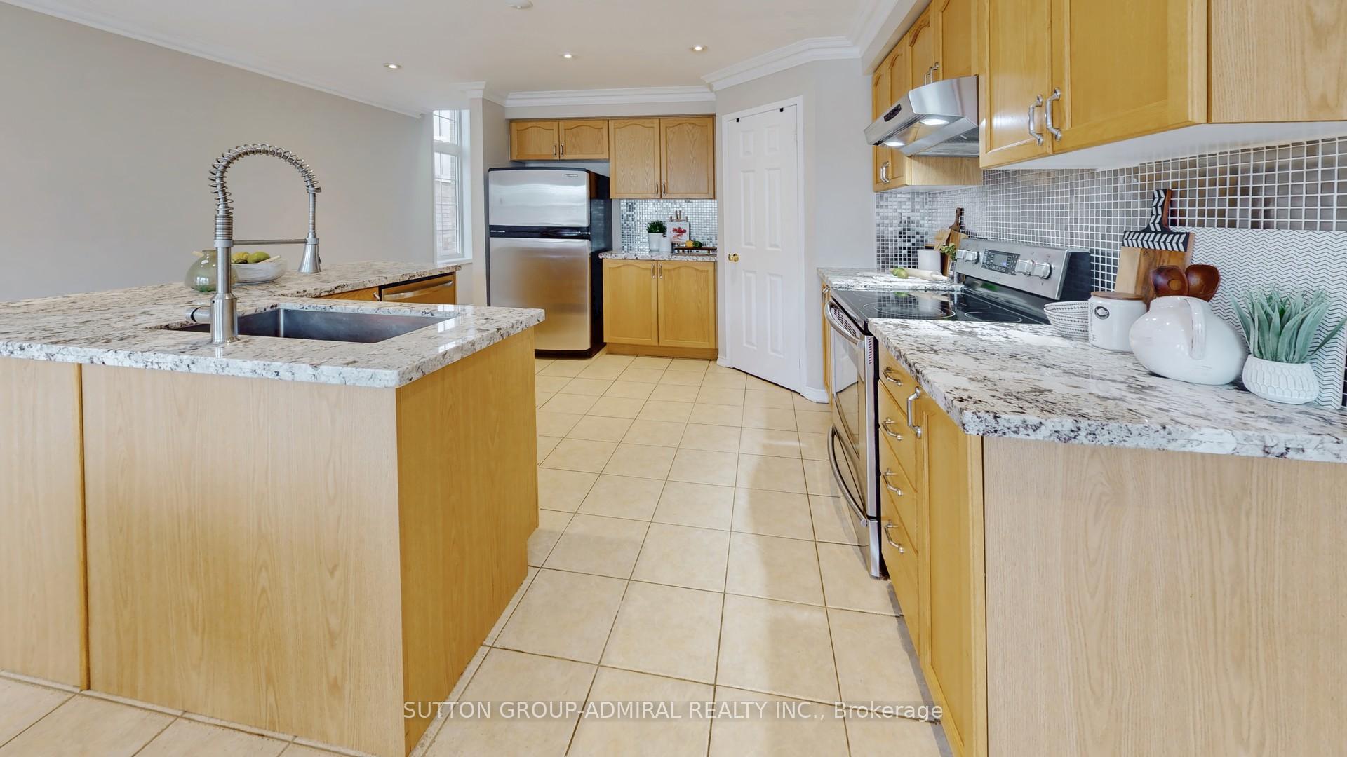 Photo 24 of 216 Maple Sugar Lane, Vaughan, Patterson — HOMEH