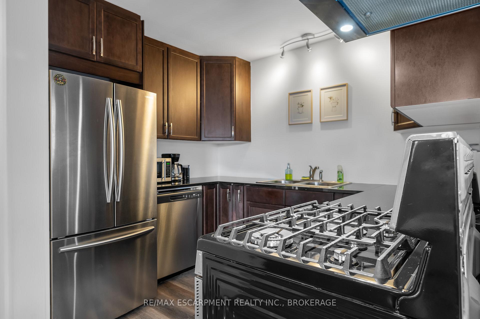 Photo 13 of Unit Main, 12 Parkview Crescent, Welland, Prince Charles — HOMEH