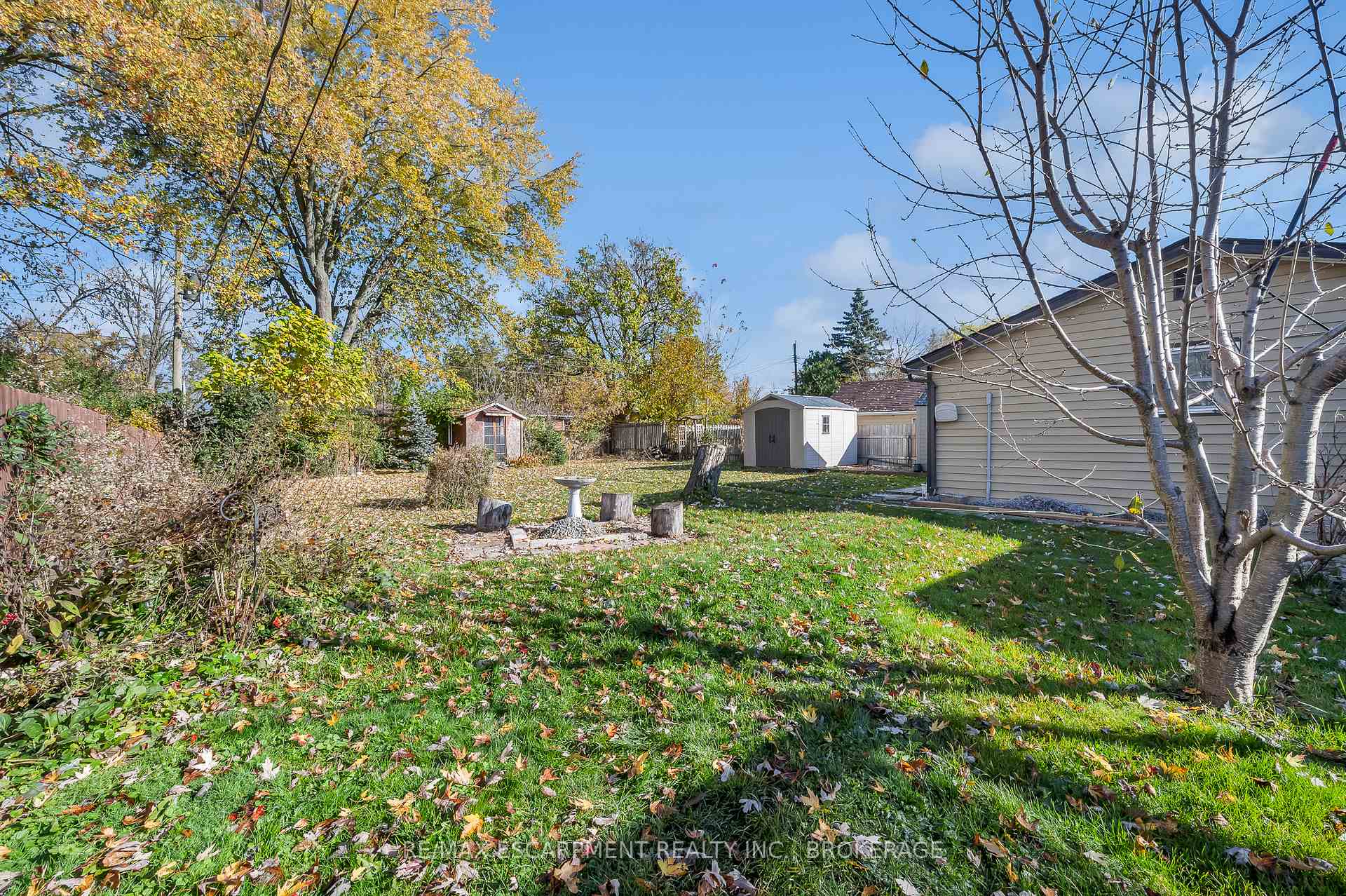 Photo 33 of Unit Main, 12 Parkview Crescent, Welland, Prince Charles — HOMEH
