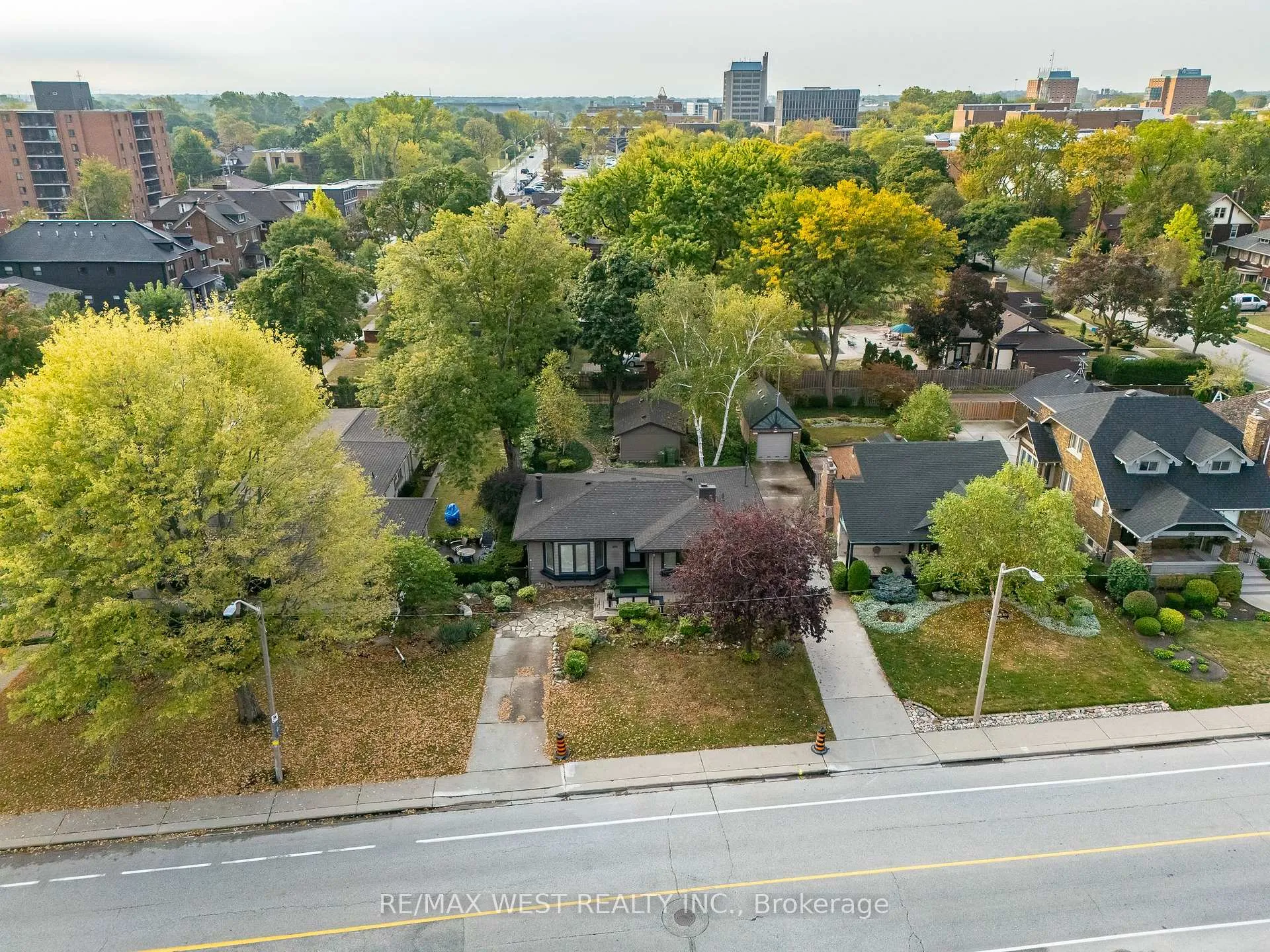 Front of 2437 Riverside Drive W