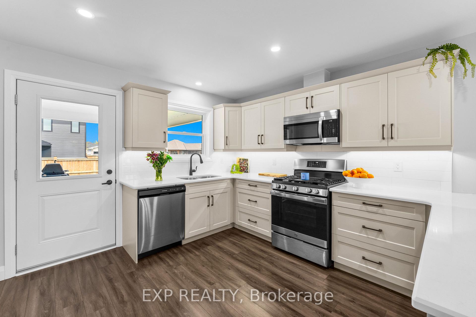 Photo 14 of 217 Duncan Street, West Perth, Mitchell — HOMEH