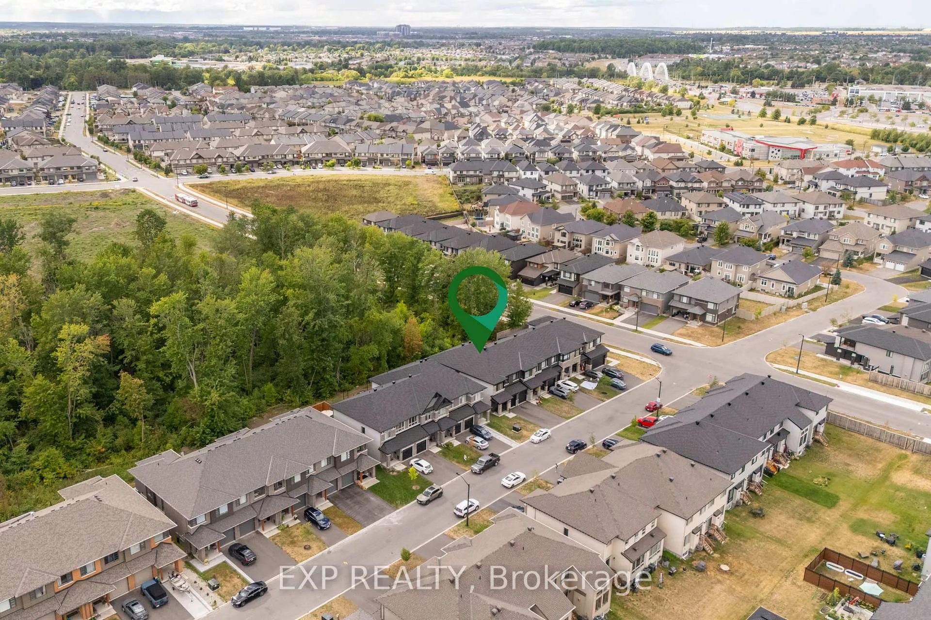 Photo 3 of 1010 Eider Street, Ottawa, Riverside South/Gloucester Glen — HOMEH