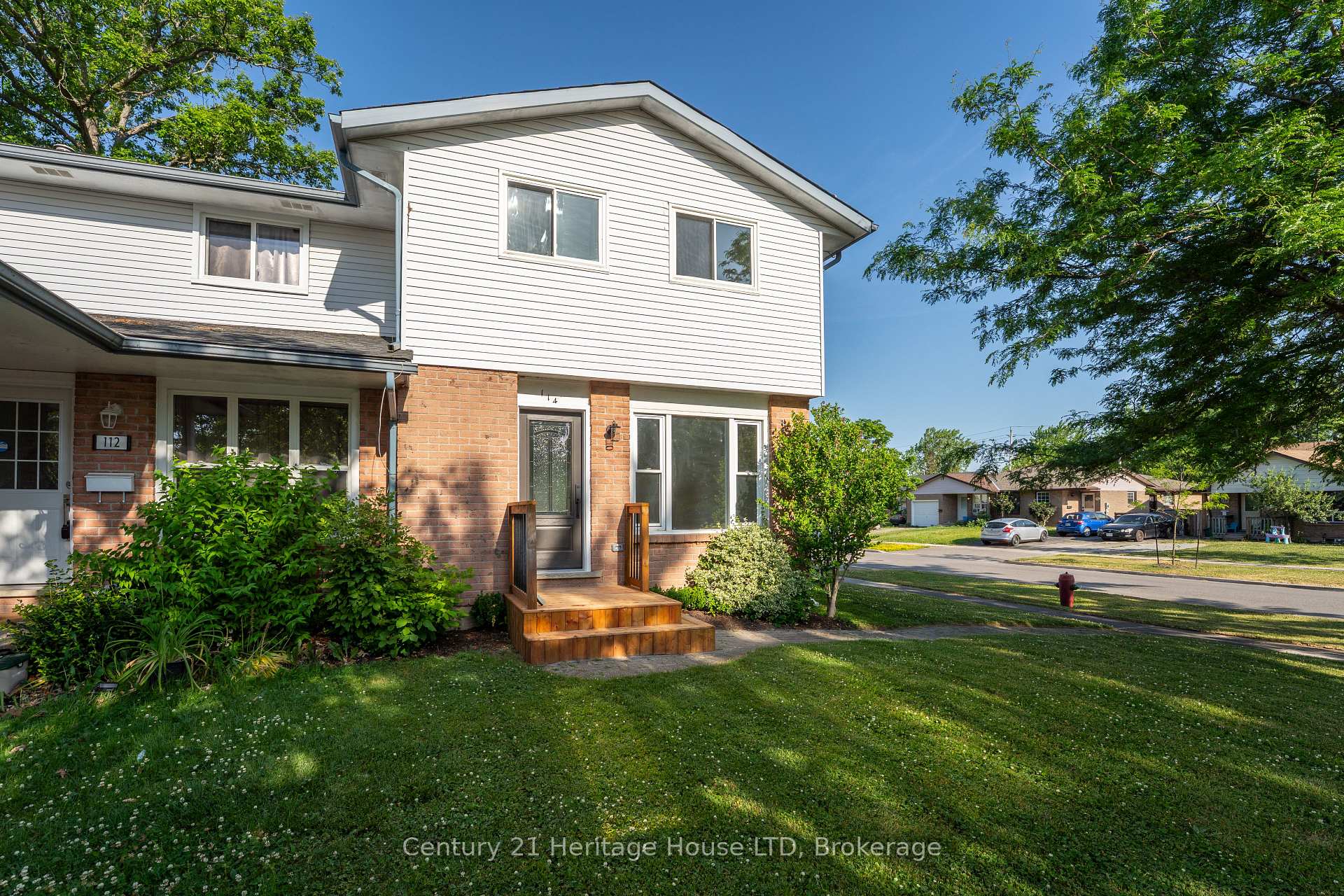 Photo 2 of 114 Northgate Drive, Welland, N. Welland — HOMEH