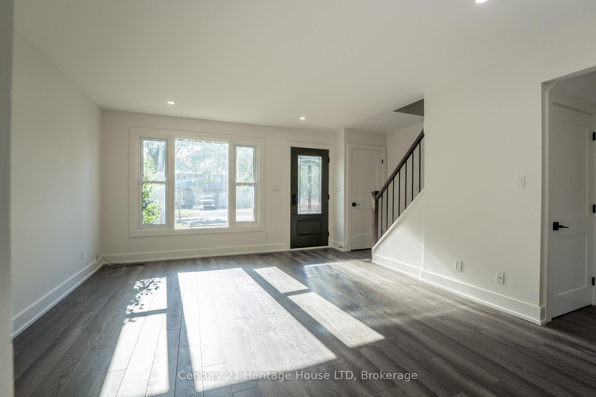 Photo 8 of 114 Northgate Drive, Welland, N. Welland — HOMEH