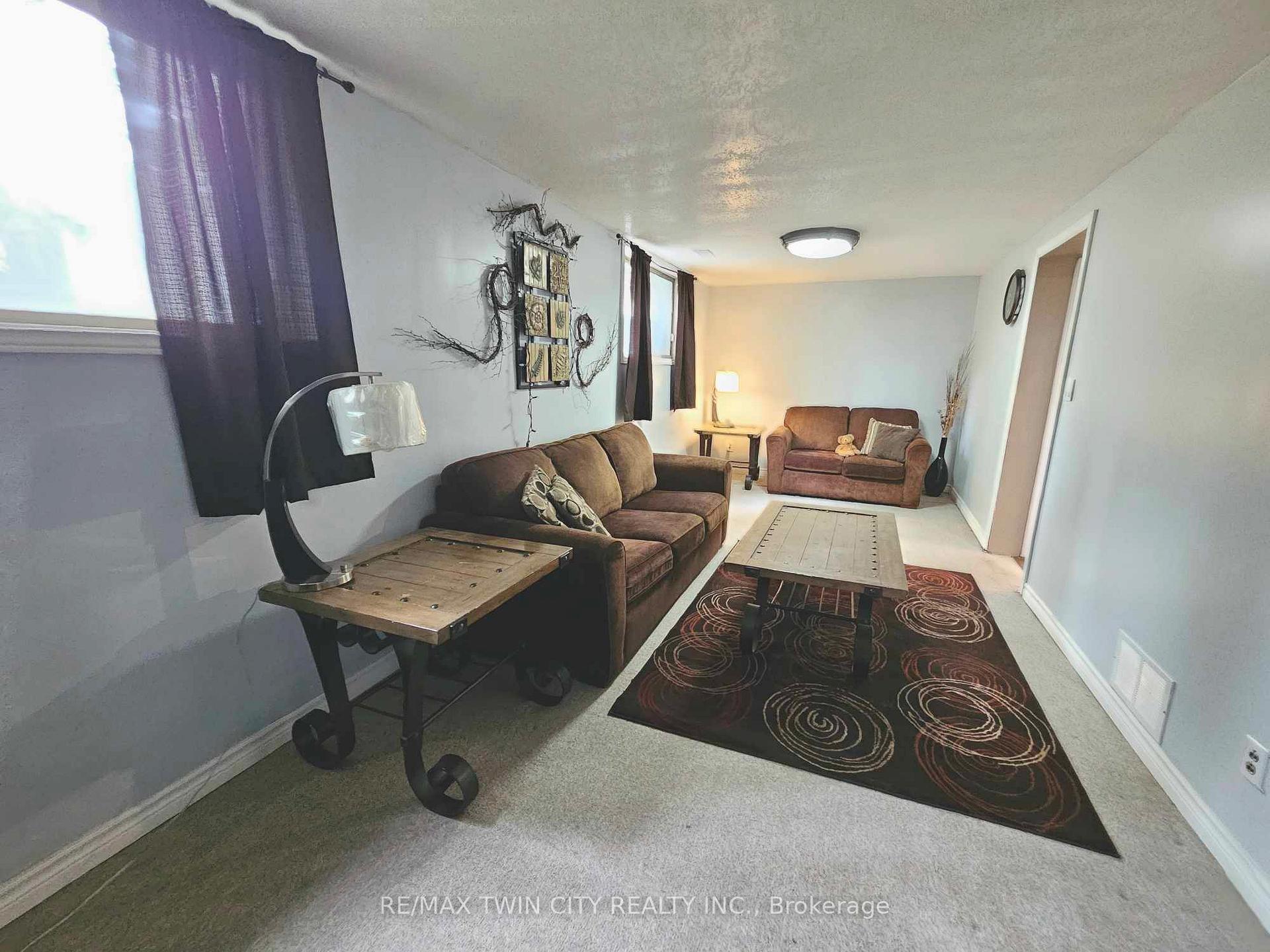 Photo 12 of 559 Sprucehill Avenue, Waterloo — HOMEH