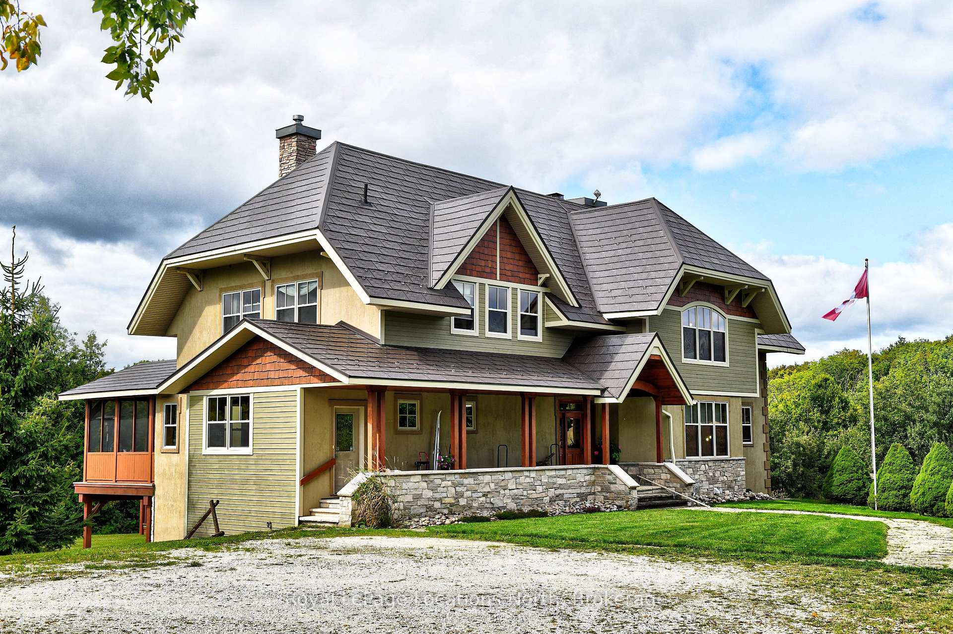 Photo 1 of 415456 Tenth Line, Blue Mountains — HOMEH