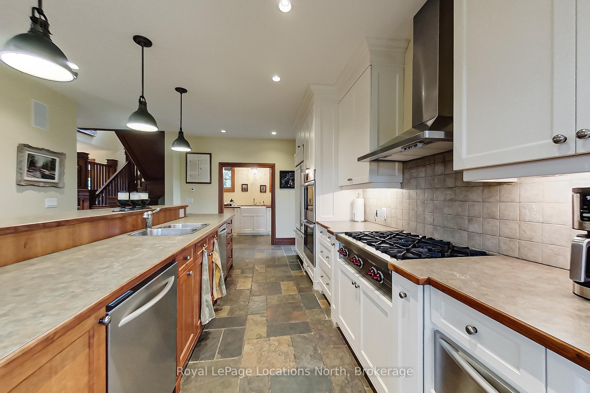Photo 19 of 415456 Tenth Line, Blue Mountains — HOMEH