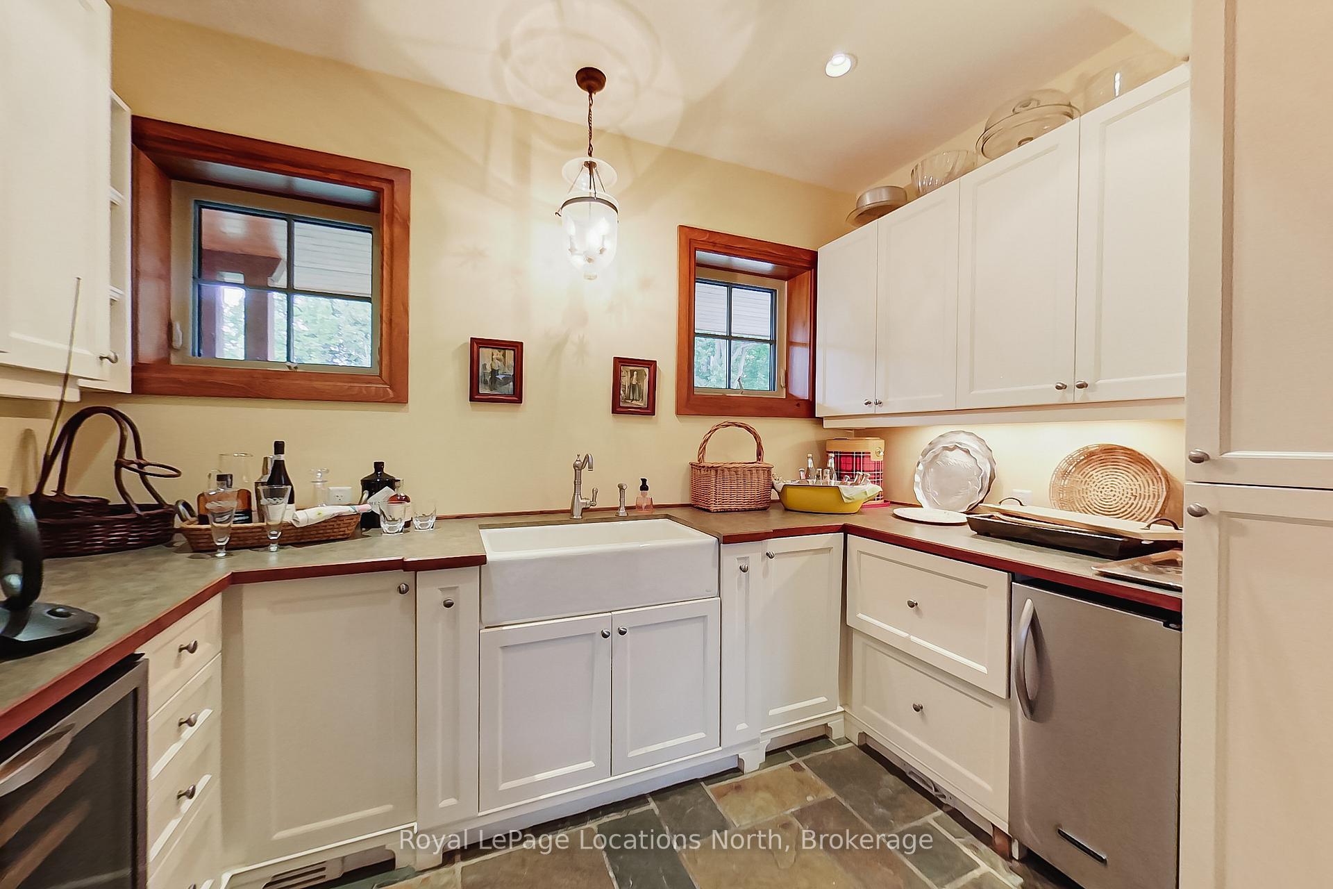 Photo 20 of 415456 Tenth Line, Blue Mountains — HOMEH
