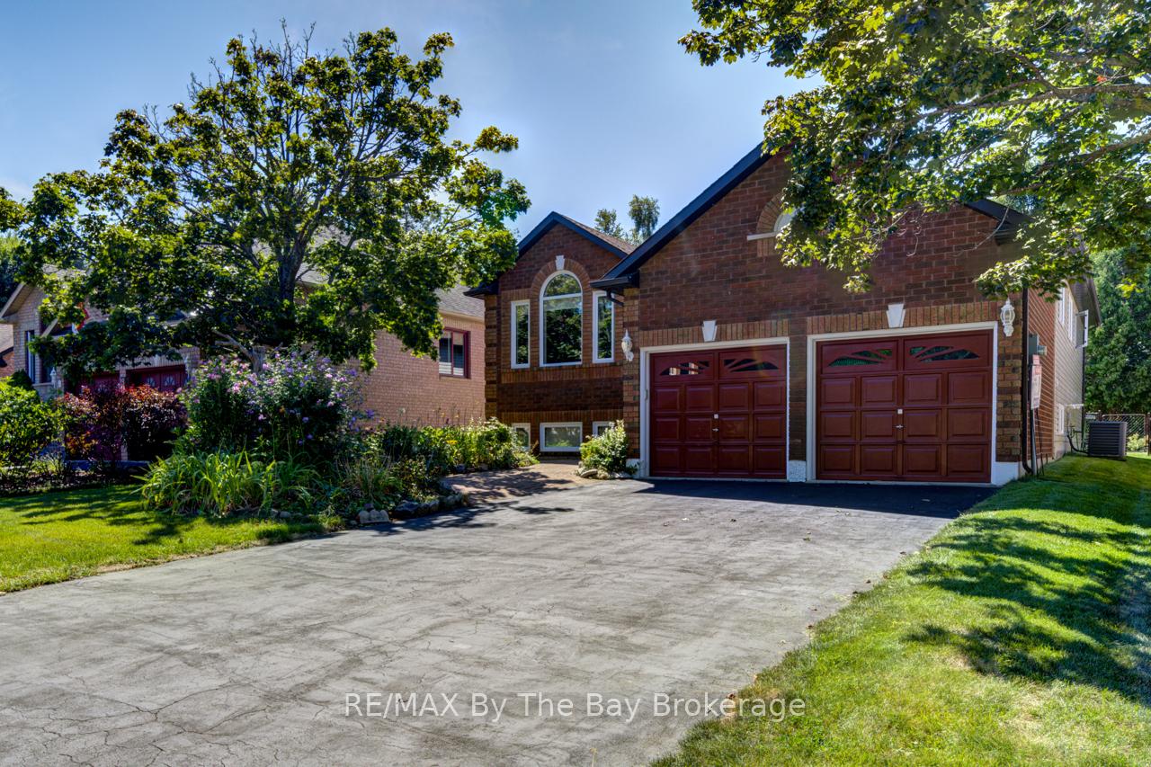 Front of 26 Timberland Crescent