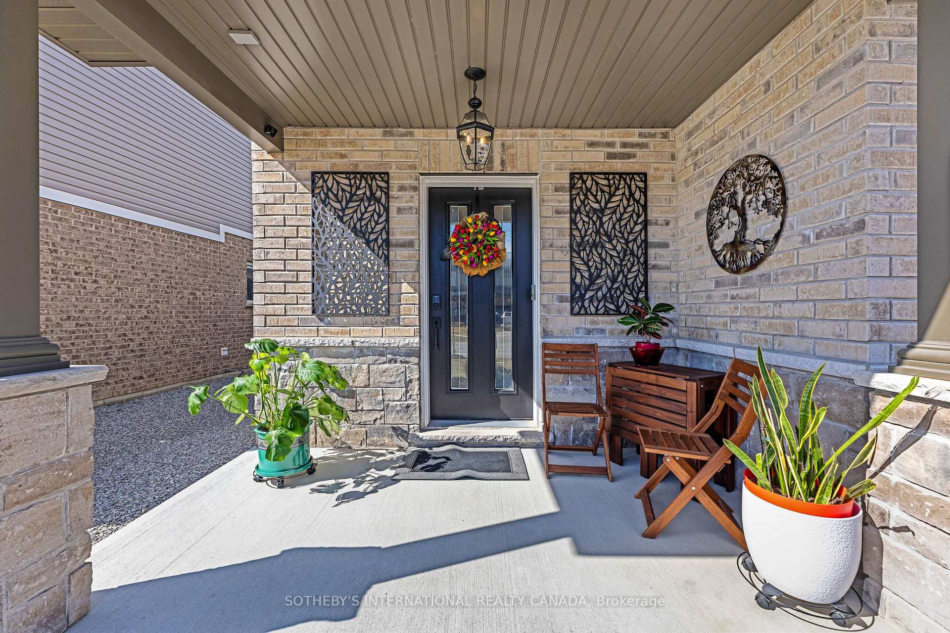 Photo 3 of 69 Crow Street, Welland, Coyle Creek — HOMEH