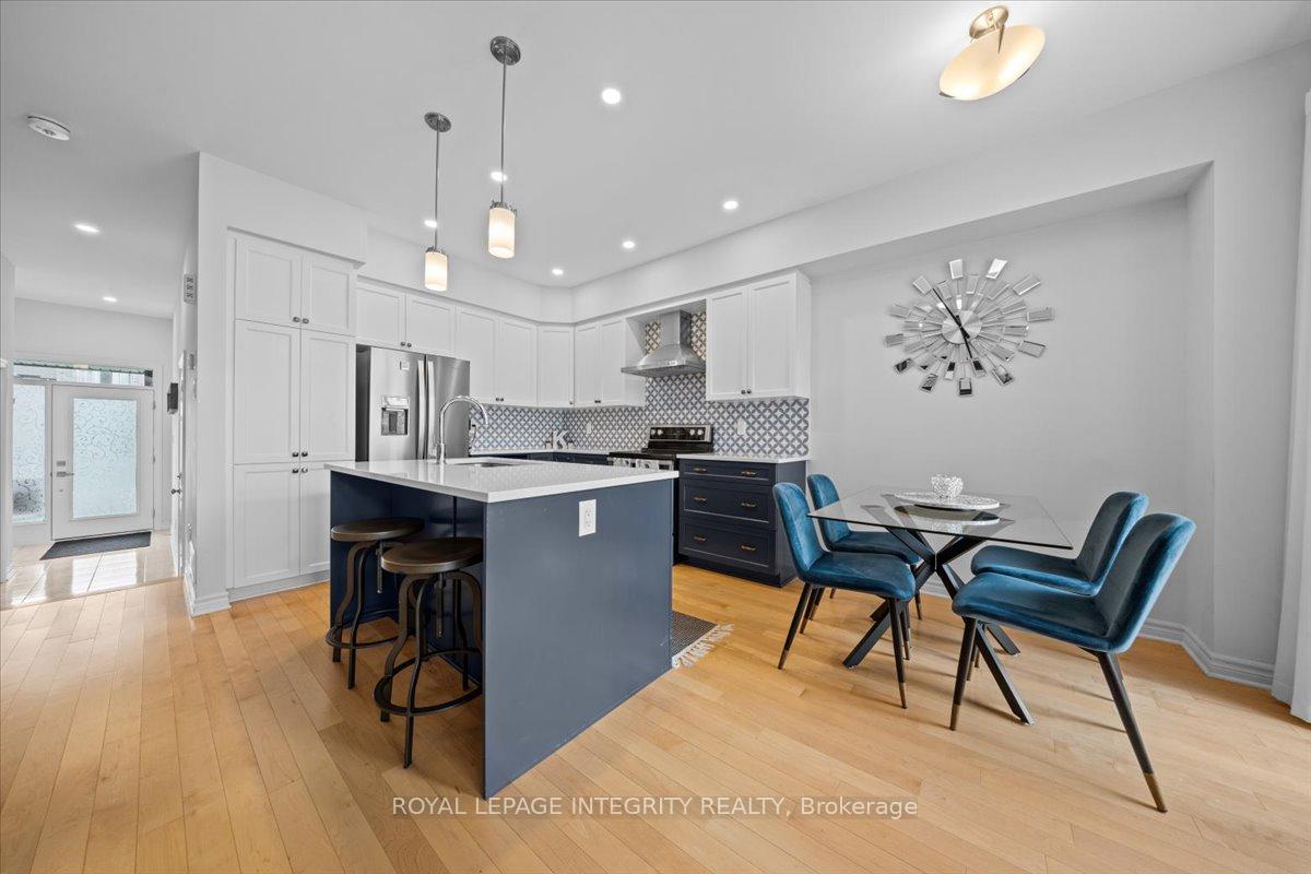 Photo 19 of 728 Capricorn Circle, Ottawa, Riverside South/Gloucester Glen — HOMEH