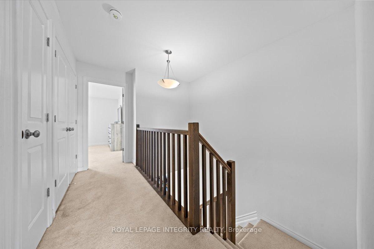 Photo 18 of 728 Capricorn Circle, Ottawa, Riverside South/Gloucester Glen — HOMEH