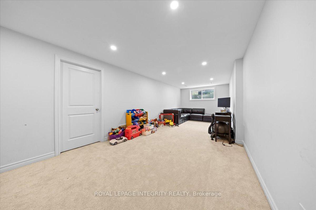 Photo 28 of 728 Capricorn Circle, Ottawa, Riverside South/Gloucester Glen — HOMEH