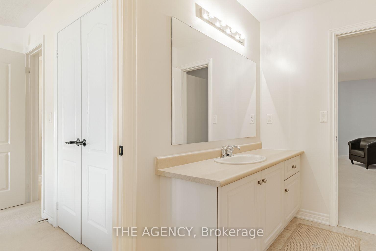 Photo 19 of 33 Ascalon Drive, Vaughan, Patterson — HOMEH