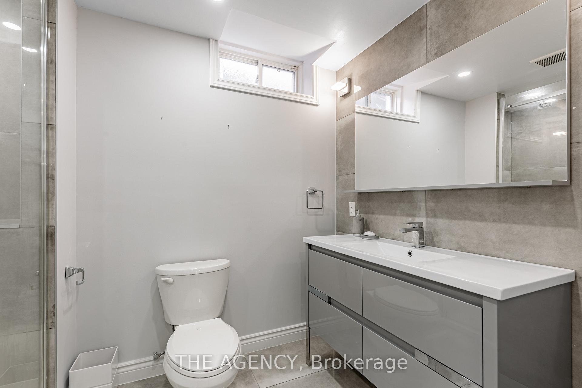 Photo 29 of 33 Ascalon Drive, Vaughan, Patterson — HOMEH