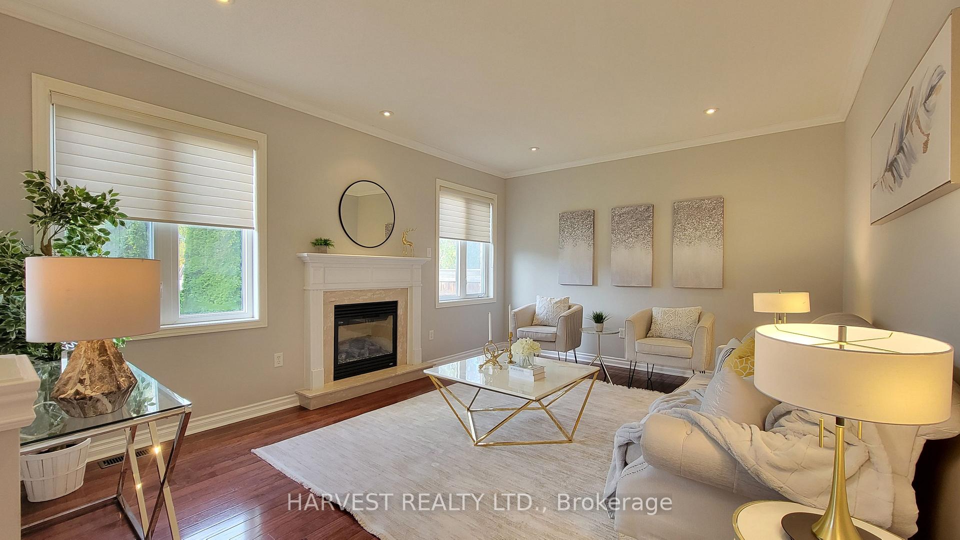 Photo 13 of 10 Conover Avenue, Aurora, Bayview Northeast — HOMEH