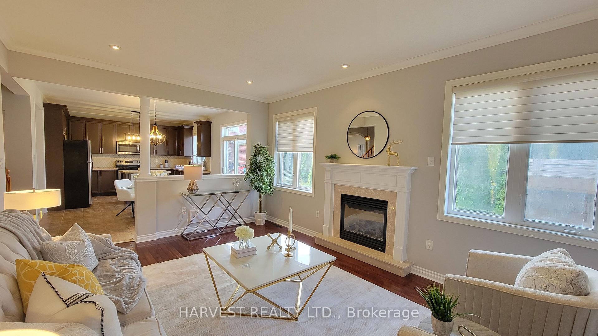 Photo 11 of 10 Conover Avenue, Aurora, Bayview Northeast — HOMEH