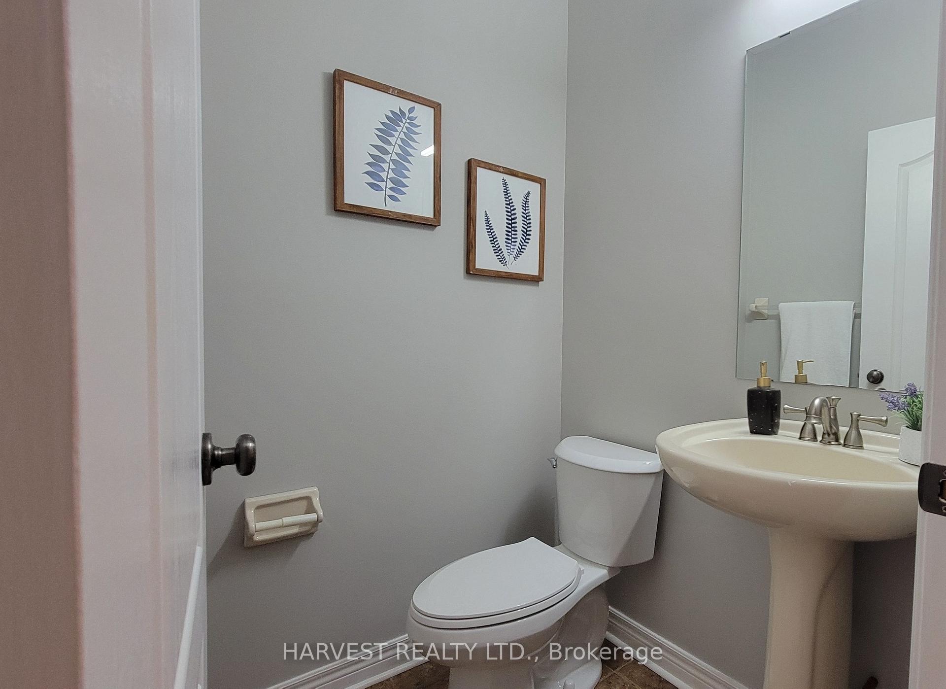 Photo 15 of 10 Conover Avenue, Aurora, Bayview Northeast — HOMEH