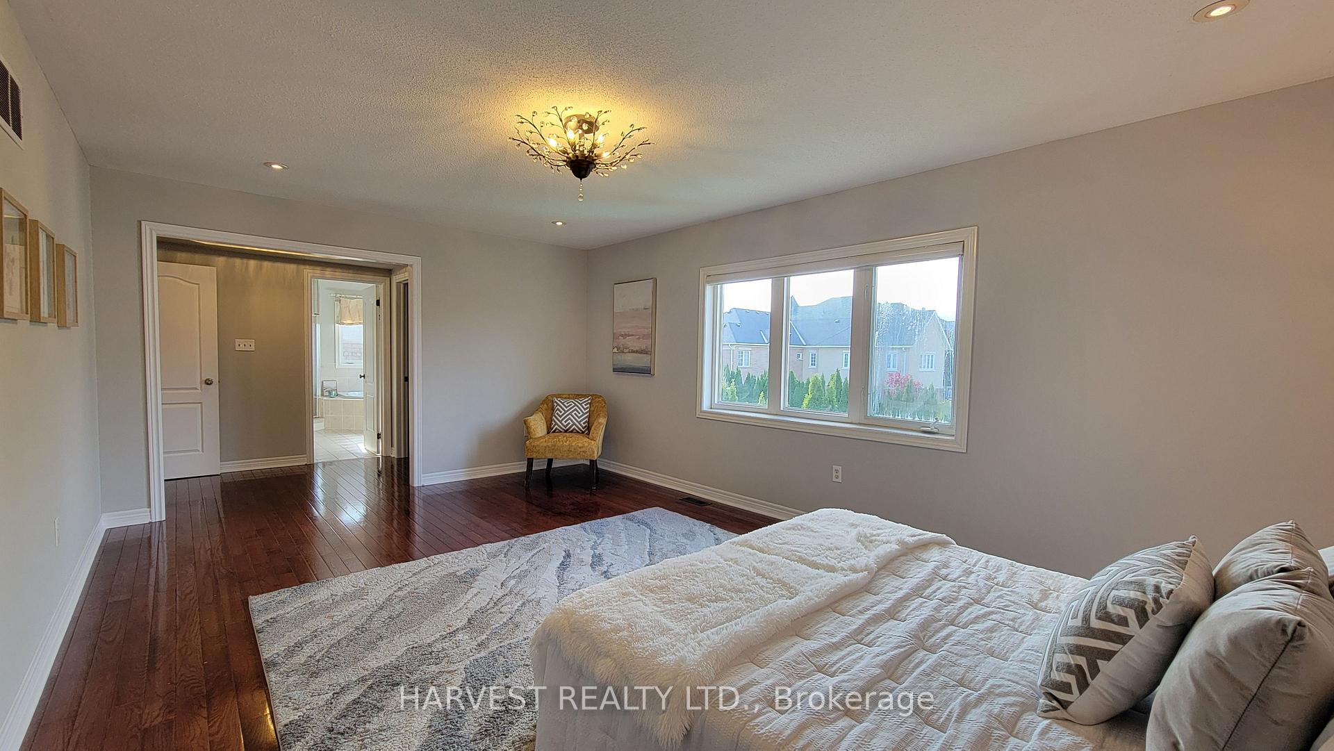Photo 23 of 10 Conover Avenue, Aurora, Bayview Northeast — HOMEH