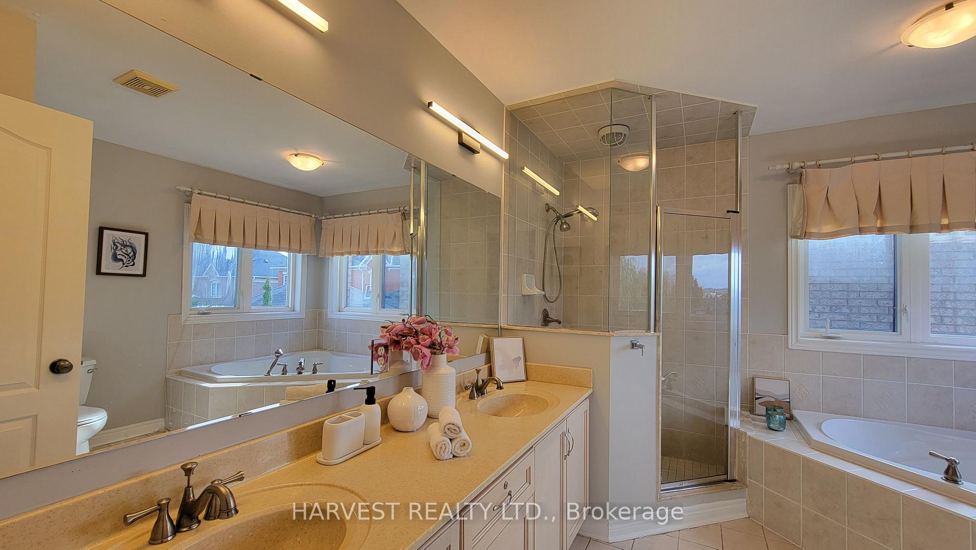 Photo 26 of 10 Conover Avenue, Aurora, Bayview Northeast — HOMEH