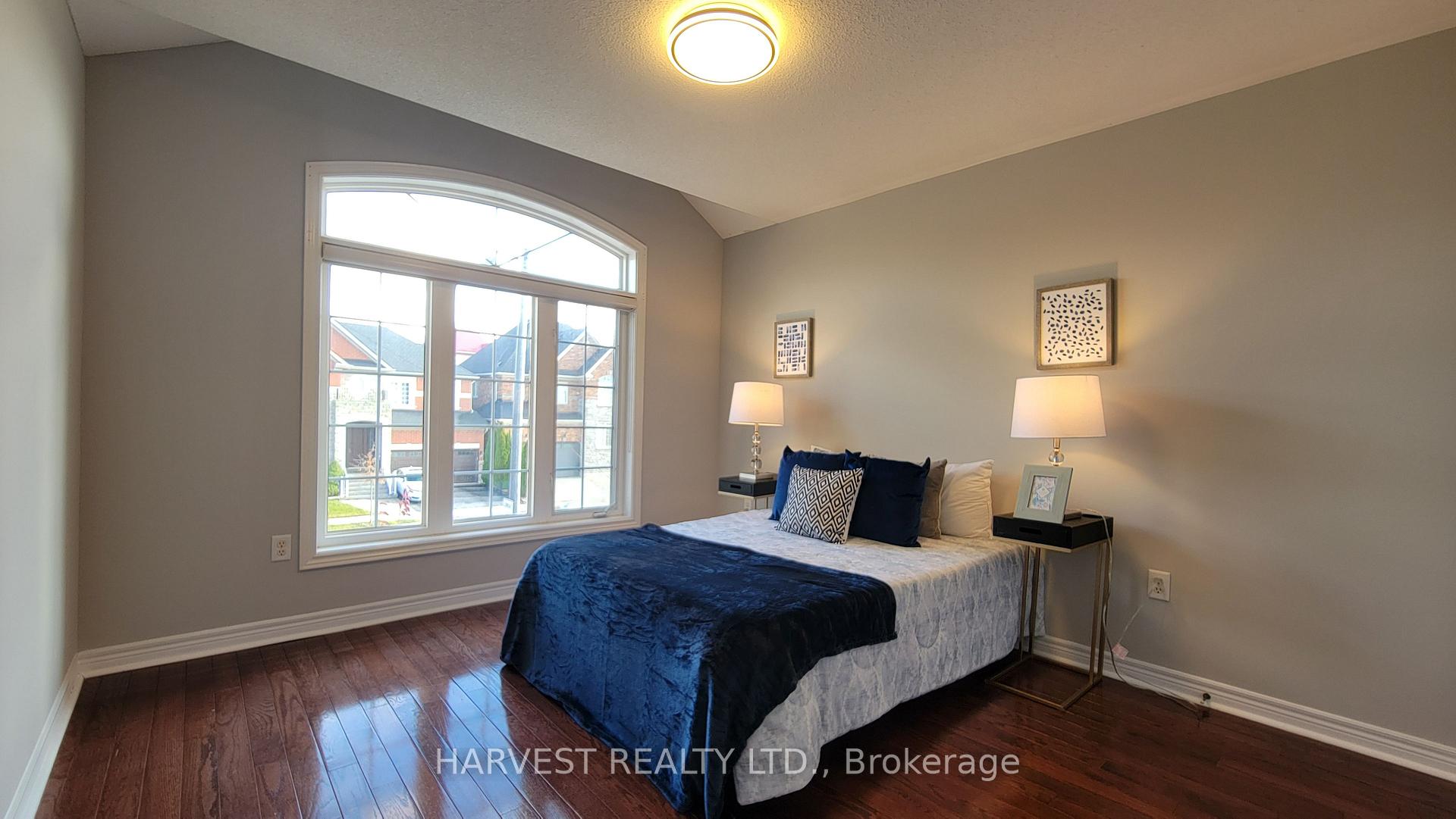 Photo 27 of 10 Conover Avenue, Aurora, Bayview Northeast — HOMEH