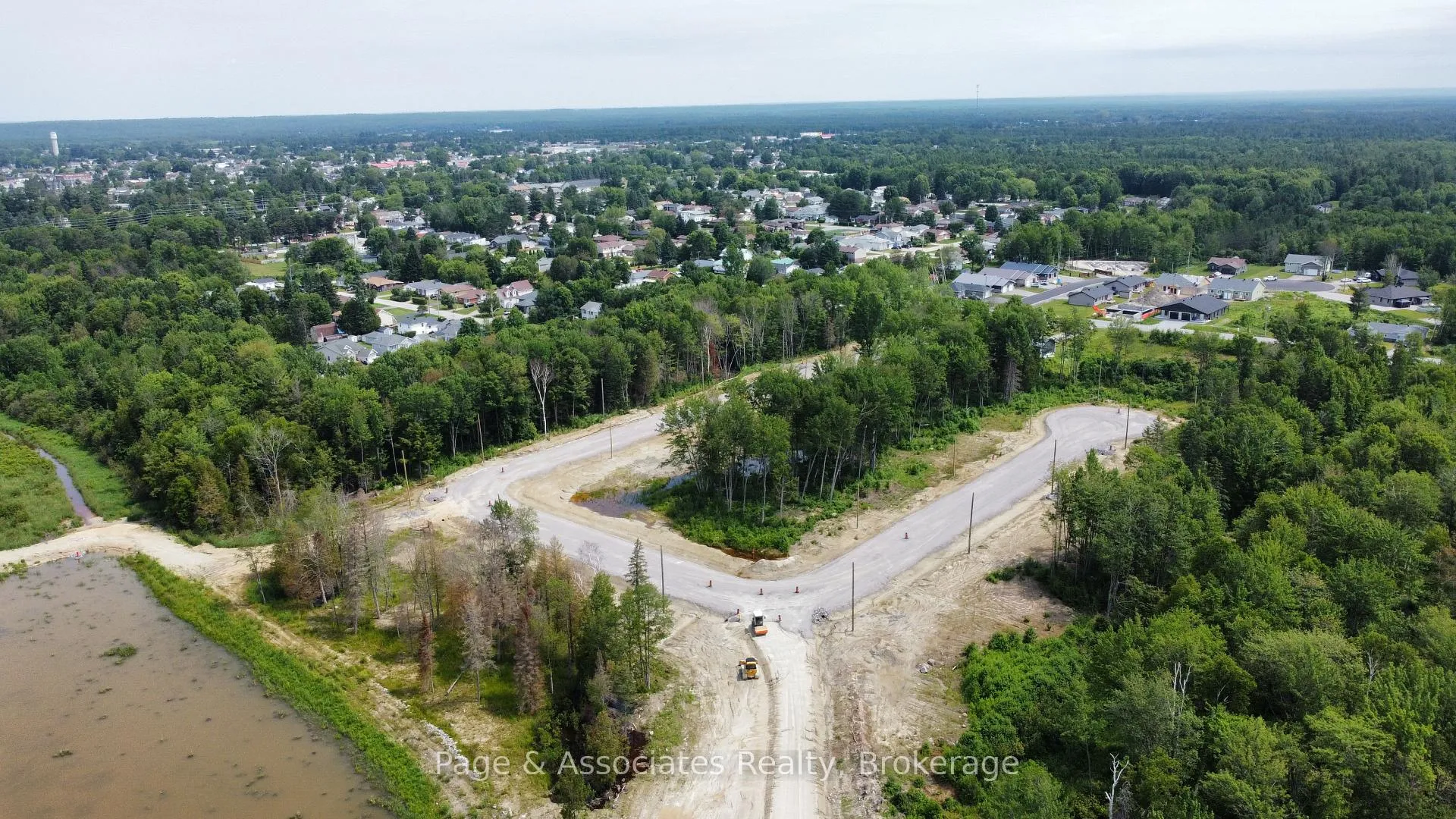 Photo 2 of 25 Brianne Court, West Nipissing, Sturgeon Falls — HOMEH