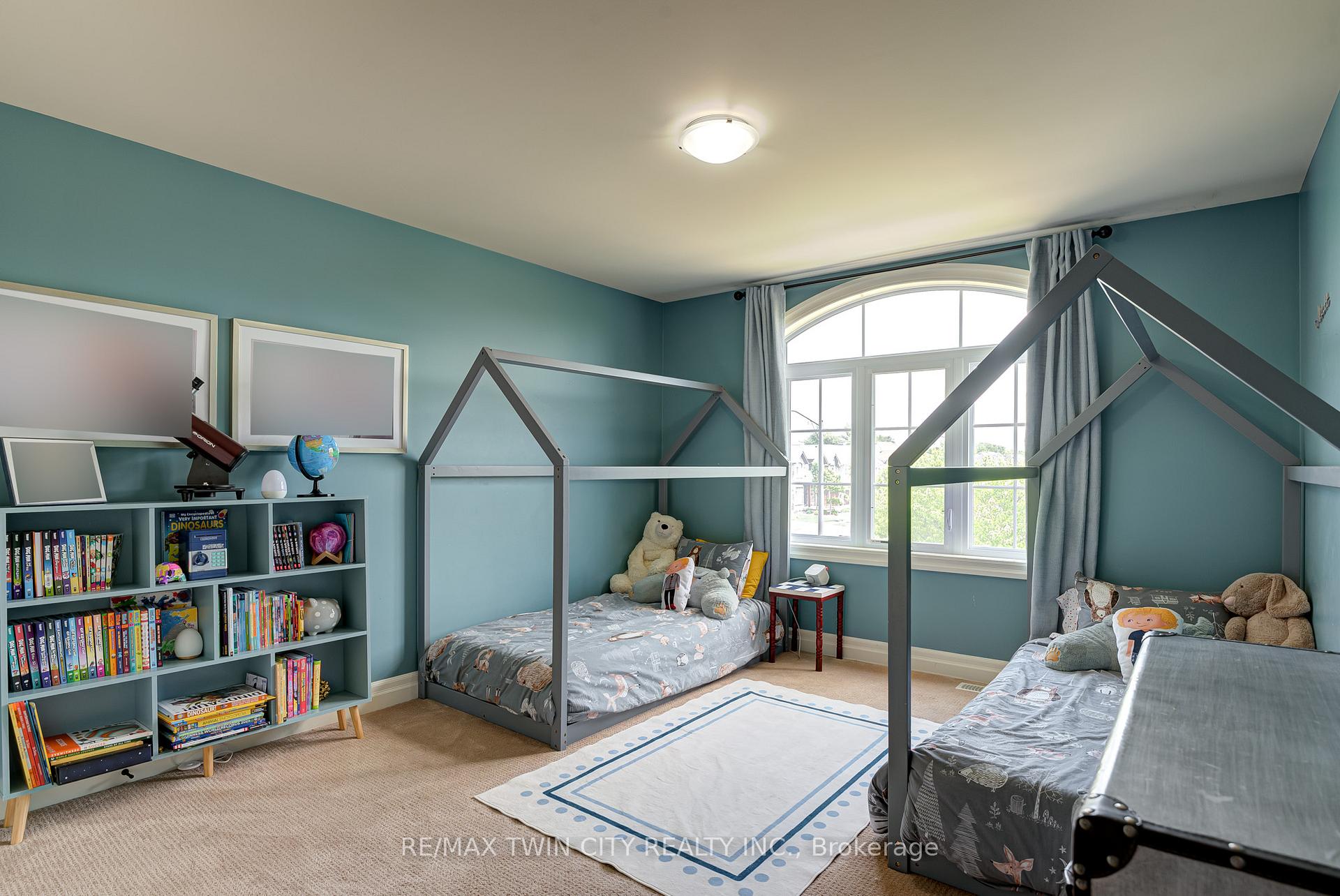 Photo 28 of 832 Copper Ridge Drive, Waterloo, Eastbridge — HOMEH