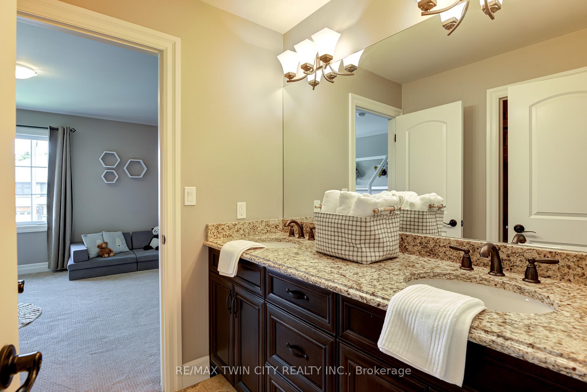 Photo 30 of 832 Copper Ridge Drive, Waterloo, Eastbridge — HOMEH