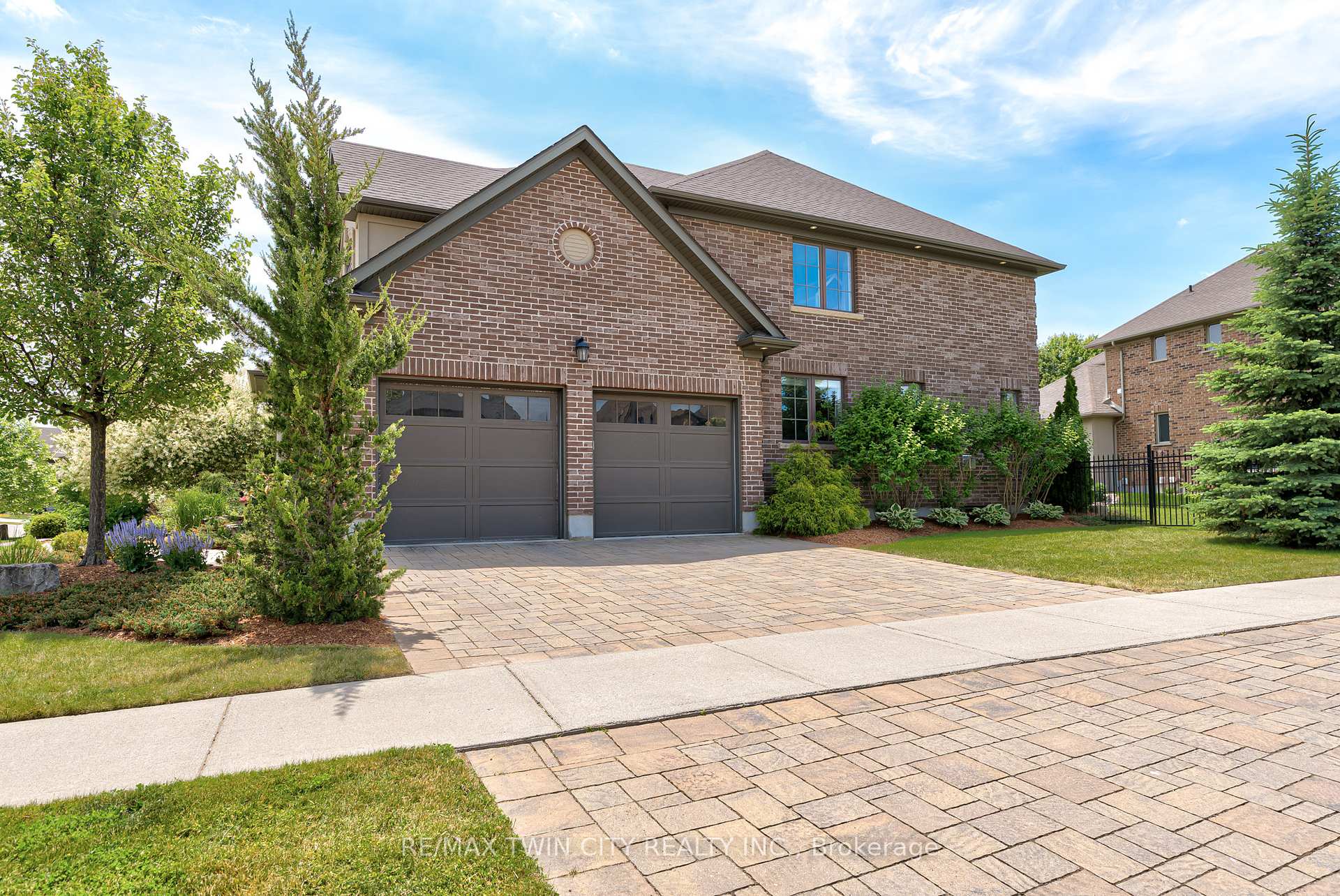 Photo 37 of 832 Copper Ridge Drive, Waterloo, Eastbridge — HOMEH