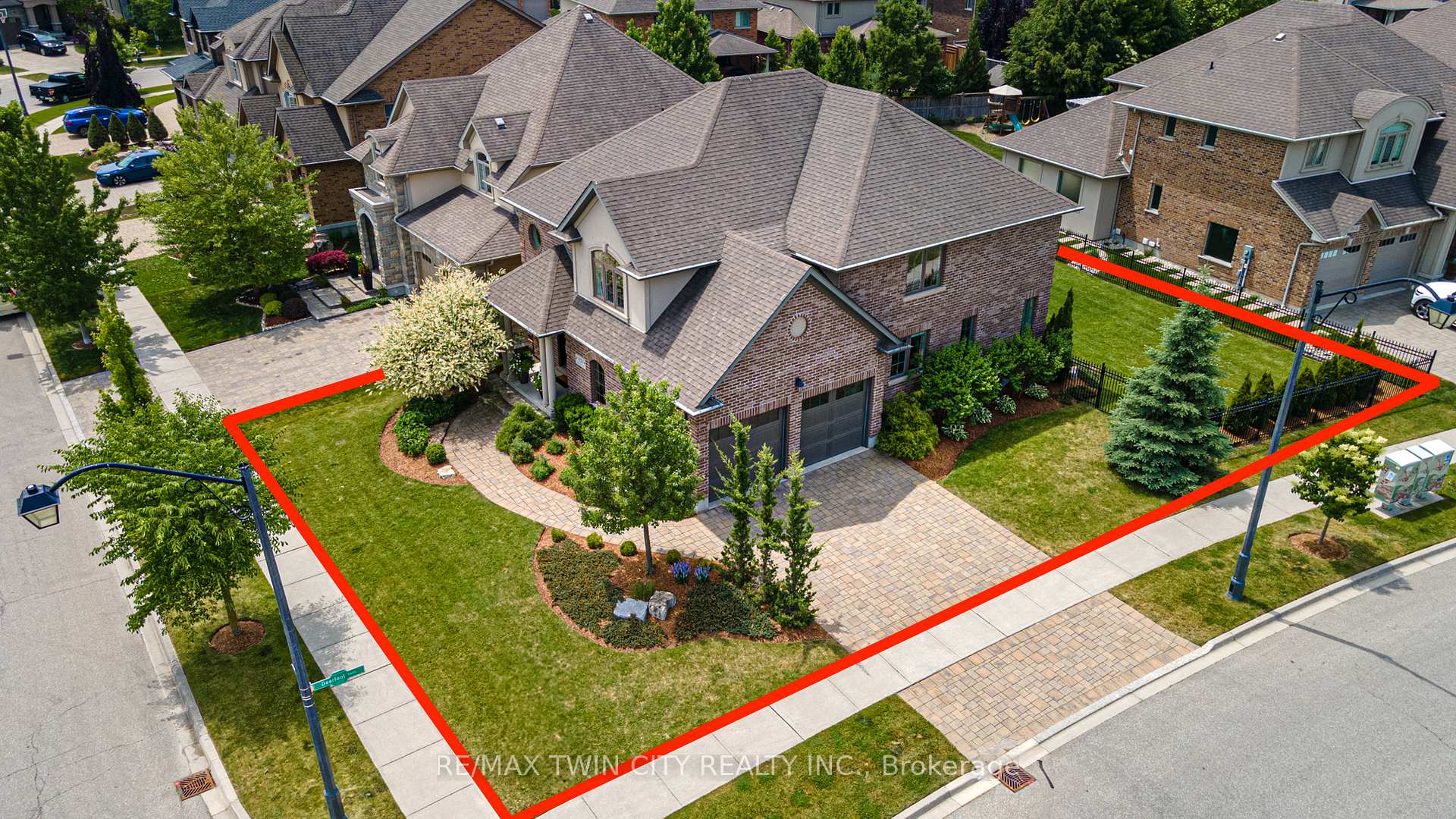 Photo 38 of 832 Copper Ridge Drive, Waterloo, Eastbridge — HOMEH