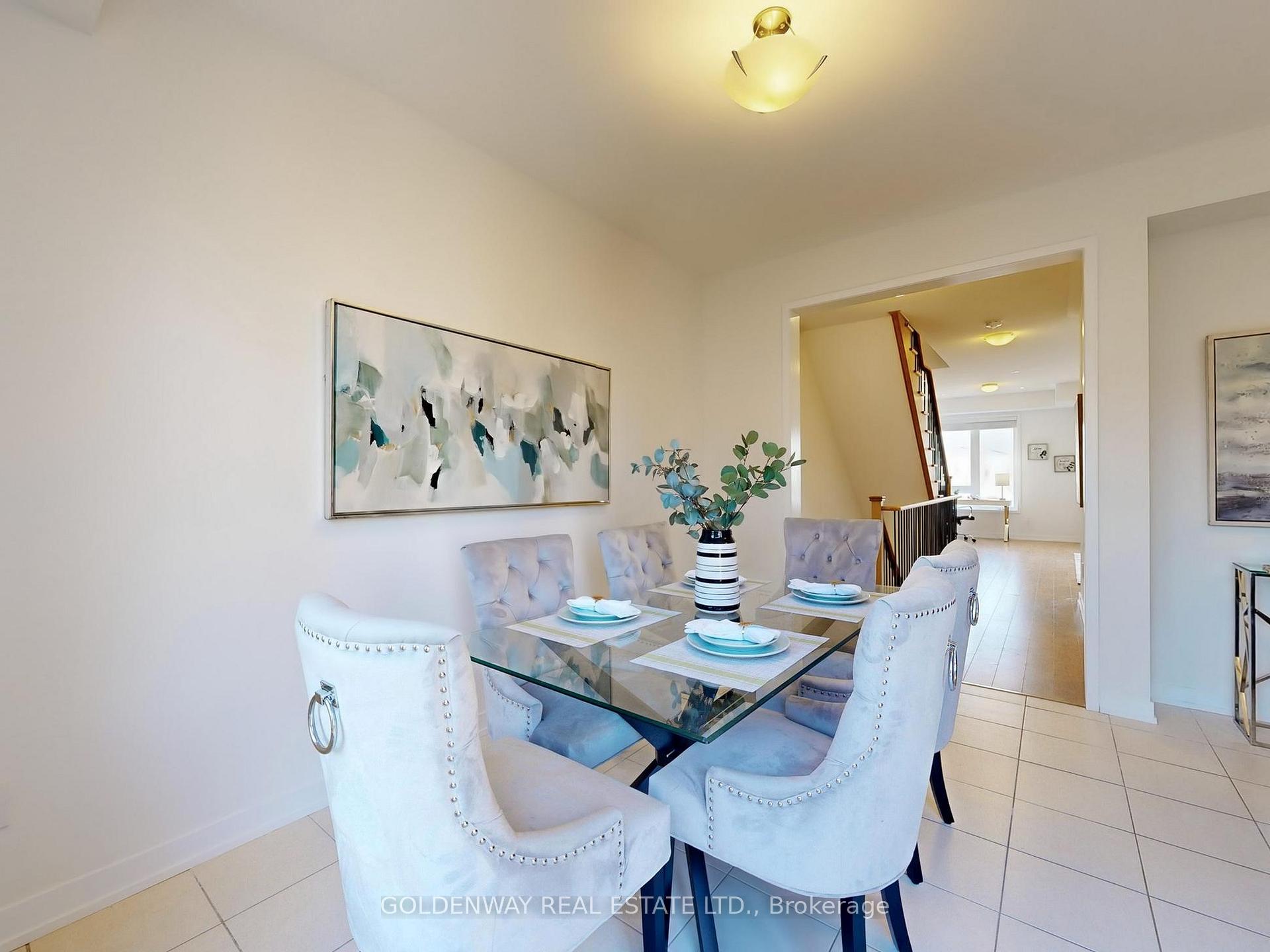 Photo 13 of 150 Salterton Circle, Vaughan, Maple — HOMEH