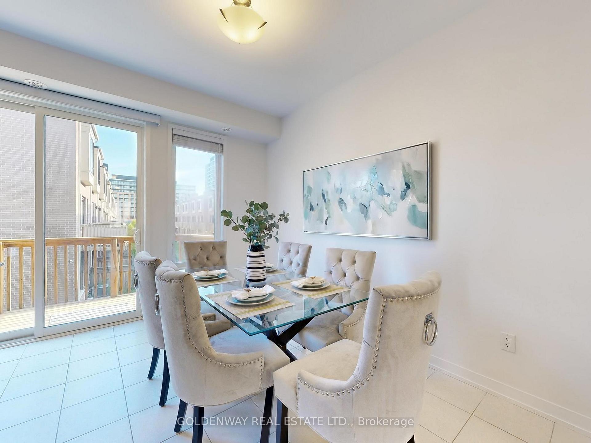 Photo 14 of 150 Salterton Circle, Vaughan, Maple — HOMEH