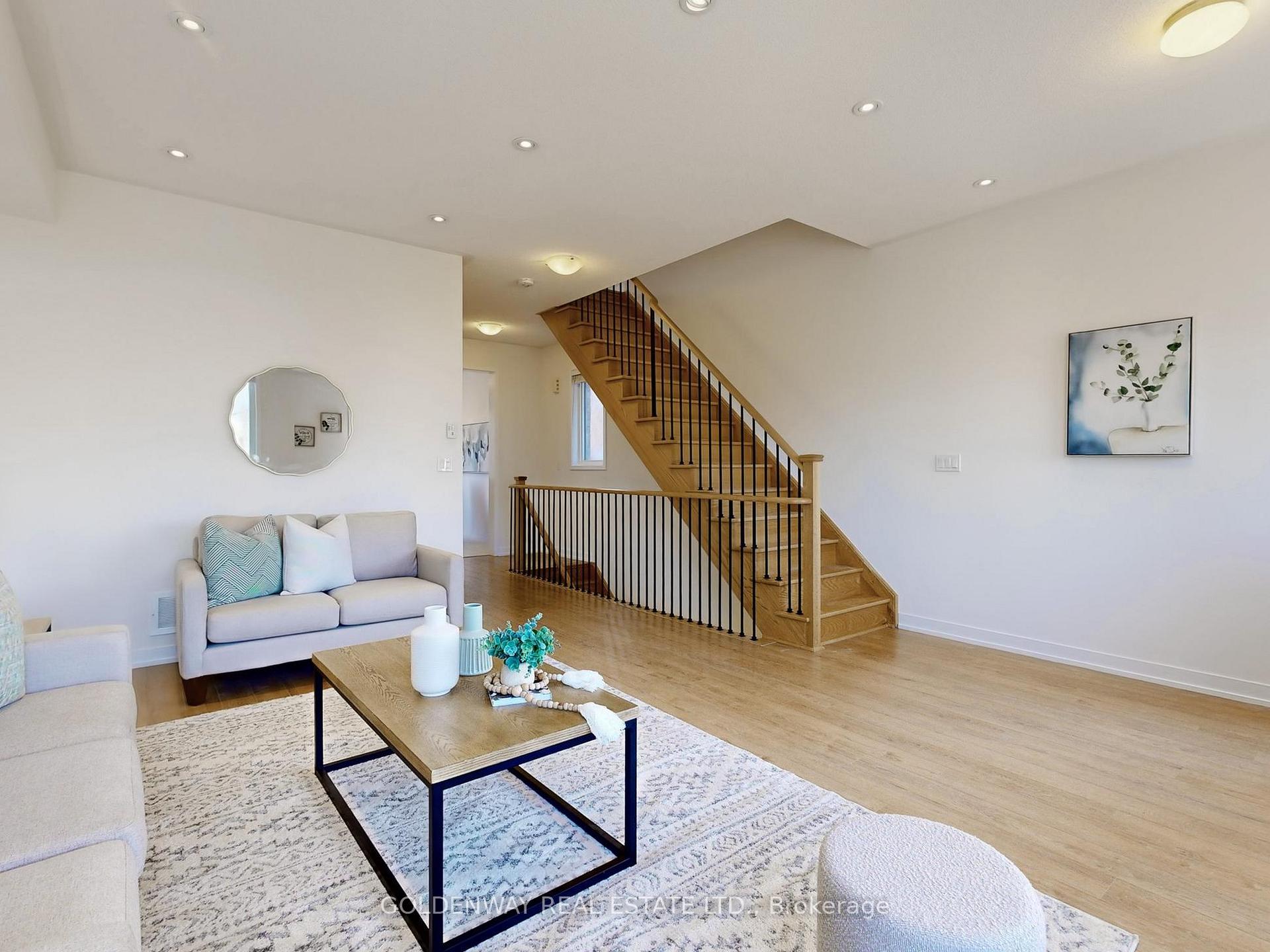 Photo 20 of 150 Salterton Circle, Vaughan, Maple — HOMEH