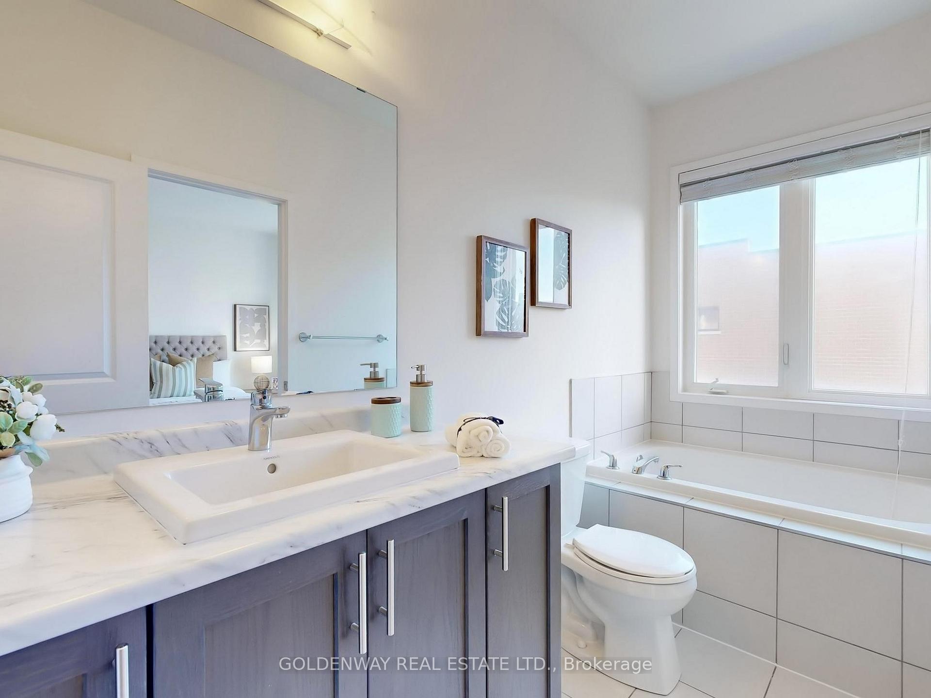 Photo 29 of 150 Salterton Circle, Vaughan, Maple — HOMEH