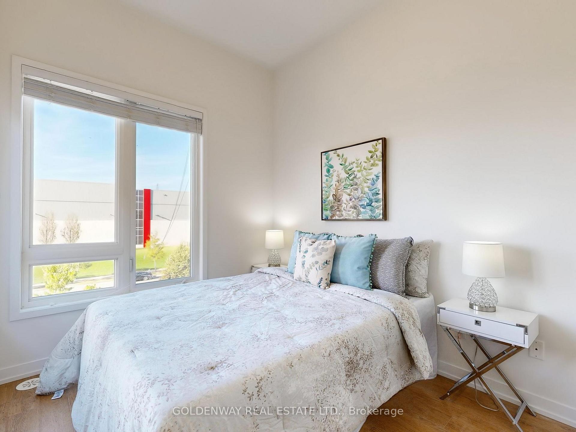 Photo 33 of 150 Salterton Circle, Vaughan, Maple — HOMEH