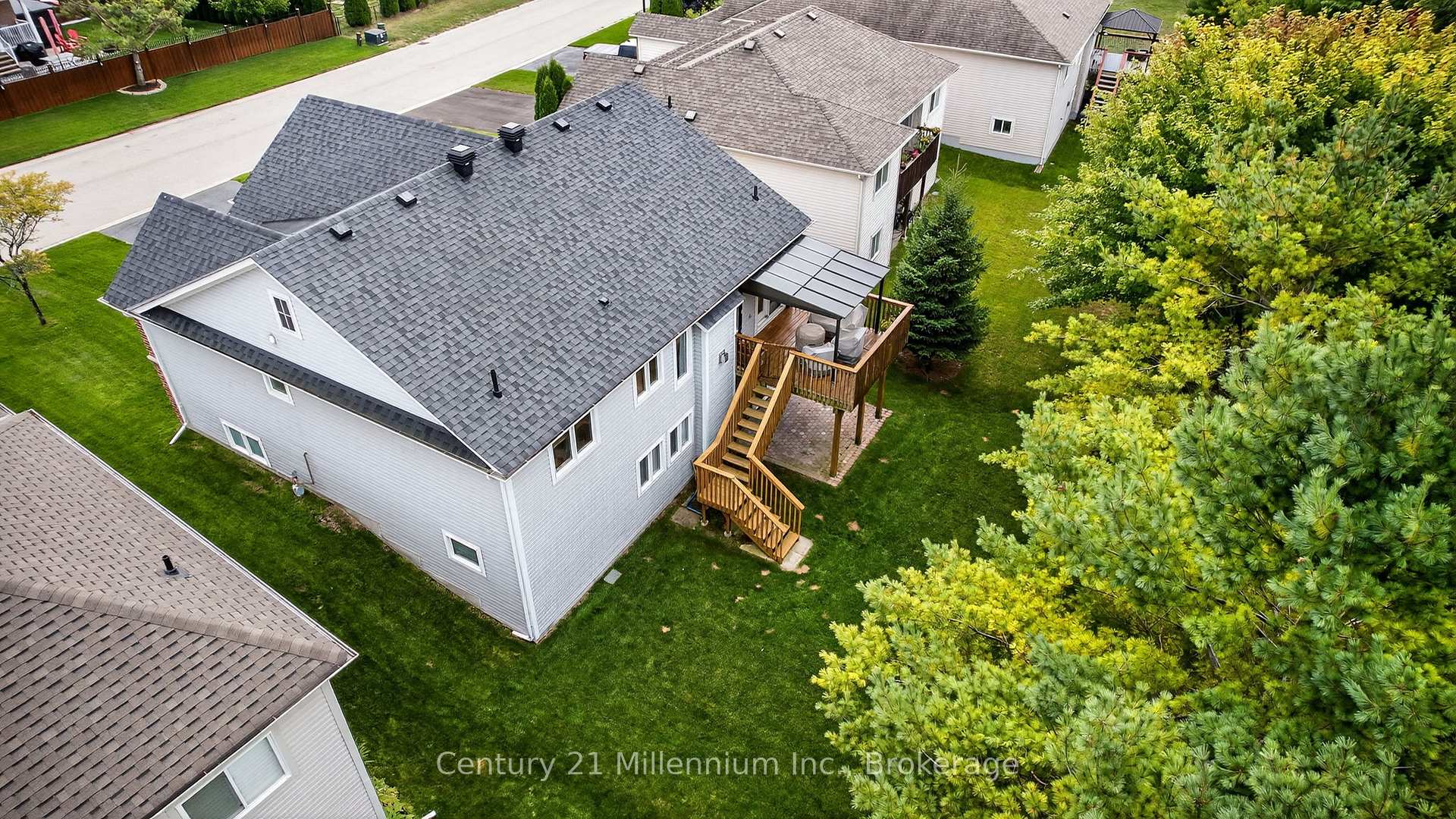 Photo 41 of 45 Red Pine Crescent, Wasaga Beach — HOMEH