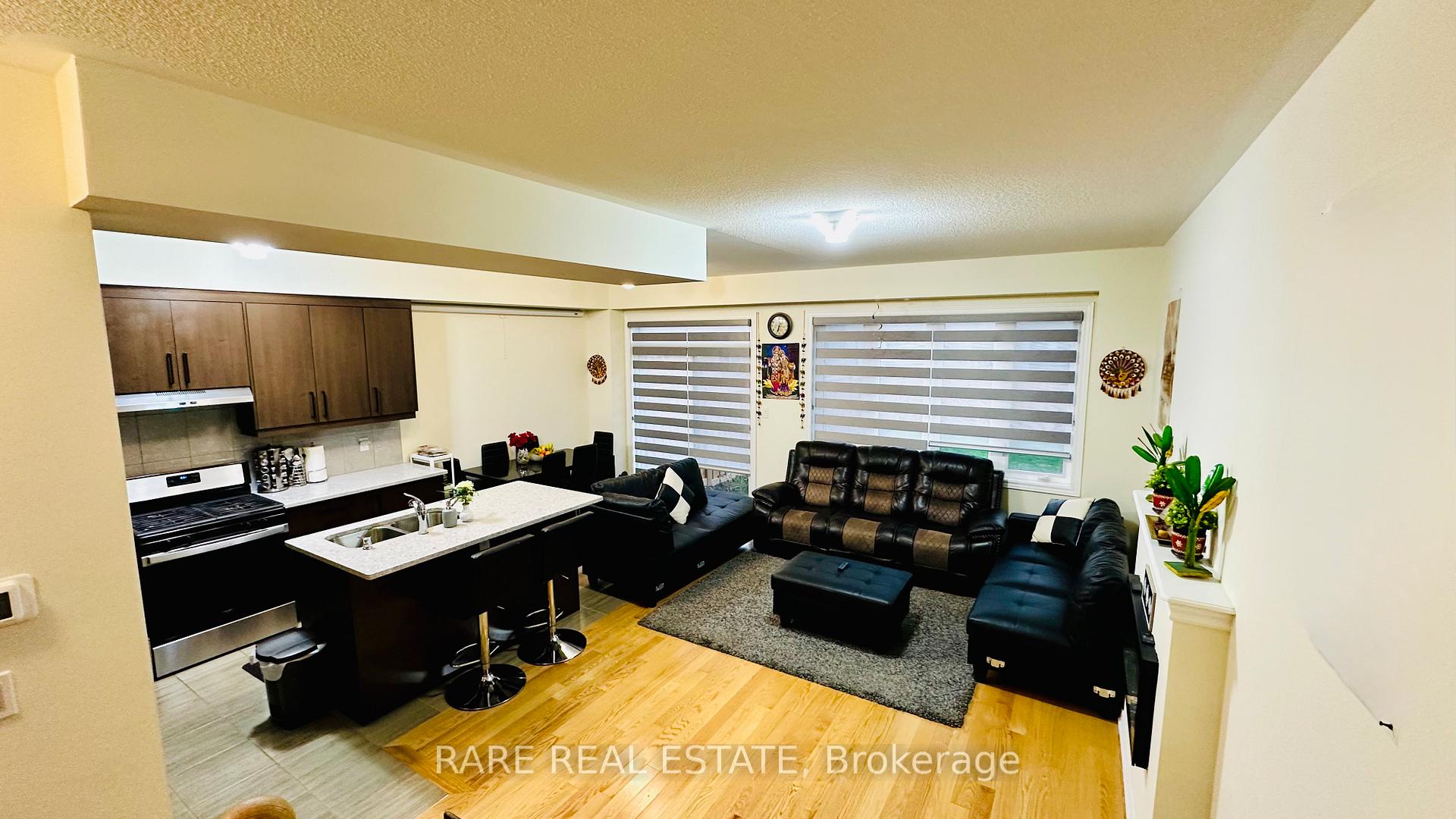 Photo 6 of 131 Closson Drive, Whitby, Rural Whitby — HOMEH