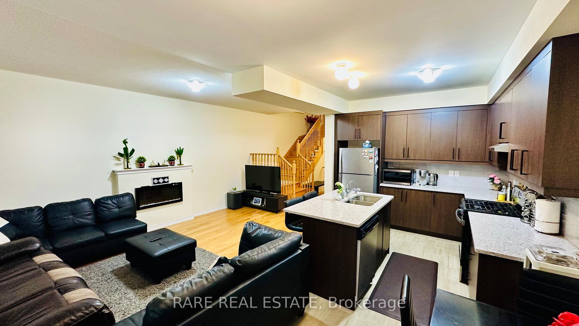 Photo 9 of 131 Closson Drive, Whitby, Rural Whitby — HOMEH