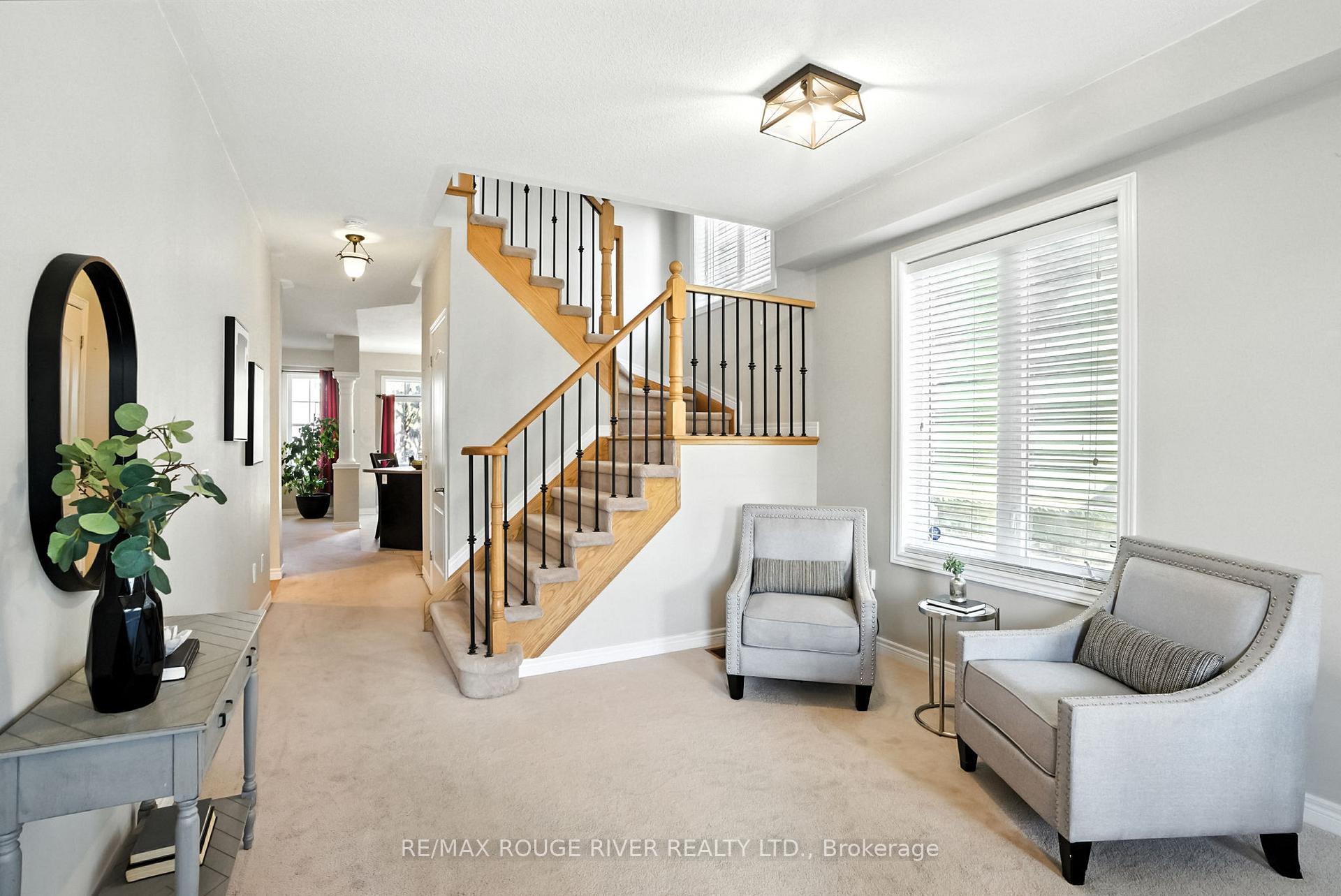 Photo 7 of 47 James Govan Drive, Whitby, Port Whitby — HOMEH