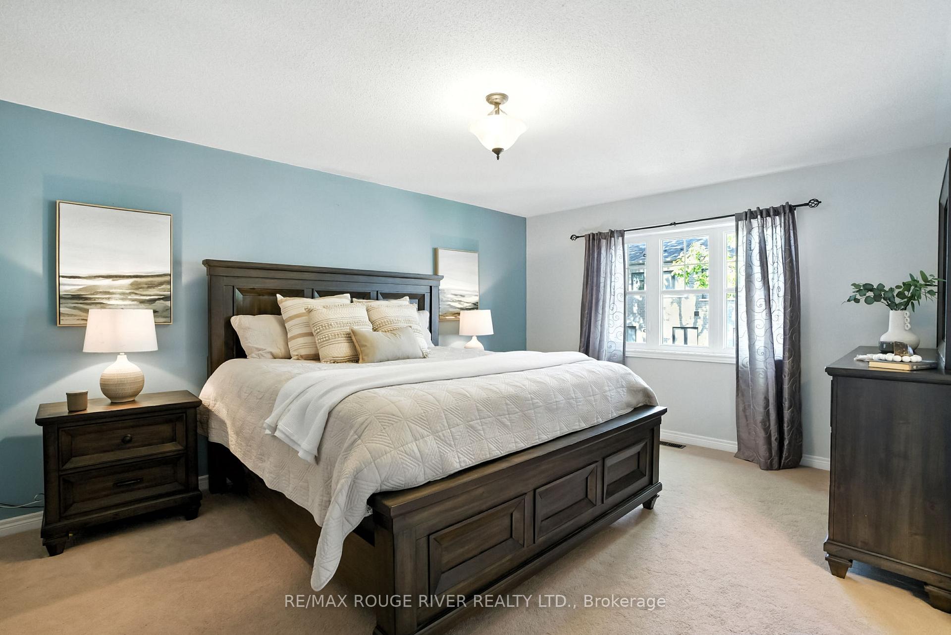 Photo 32 of 47 James Govan Drive, Whitby, Port Whitby — HOMEH