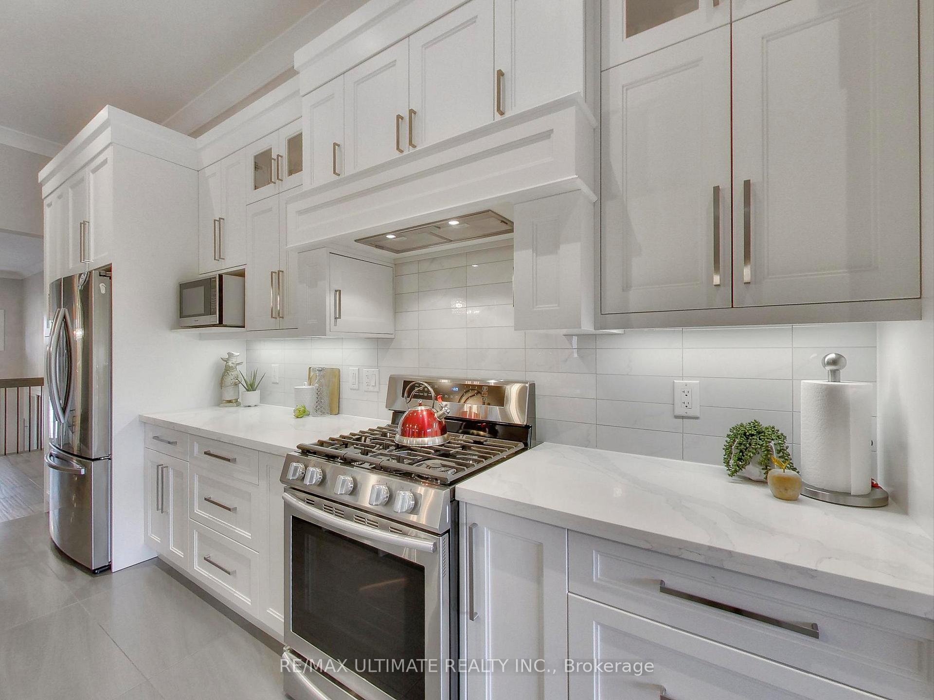 Photo 17 of 121 Lily Drive, Wasaga Beach — HOMEH
