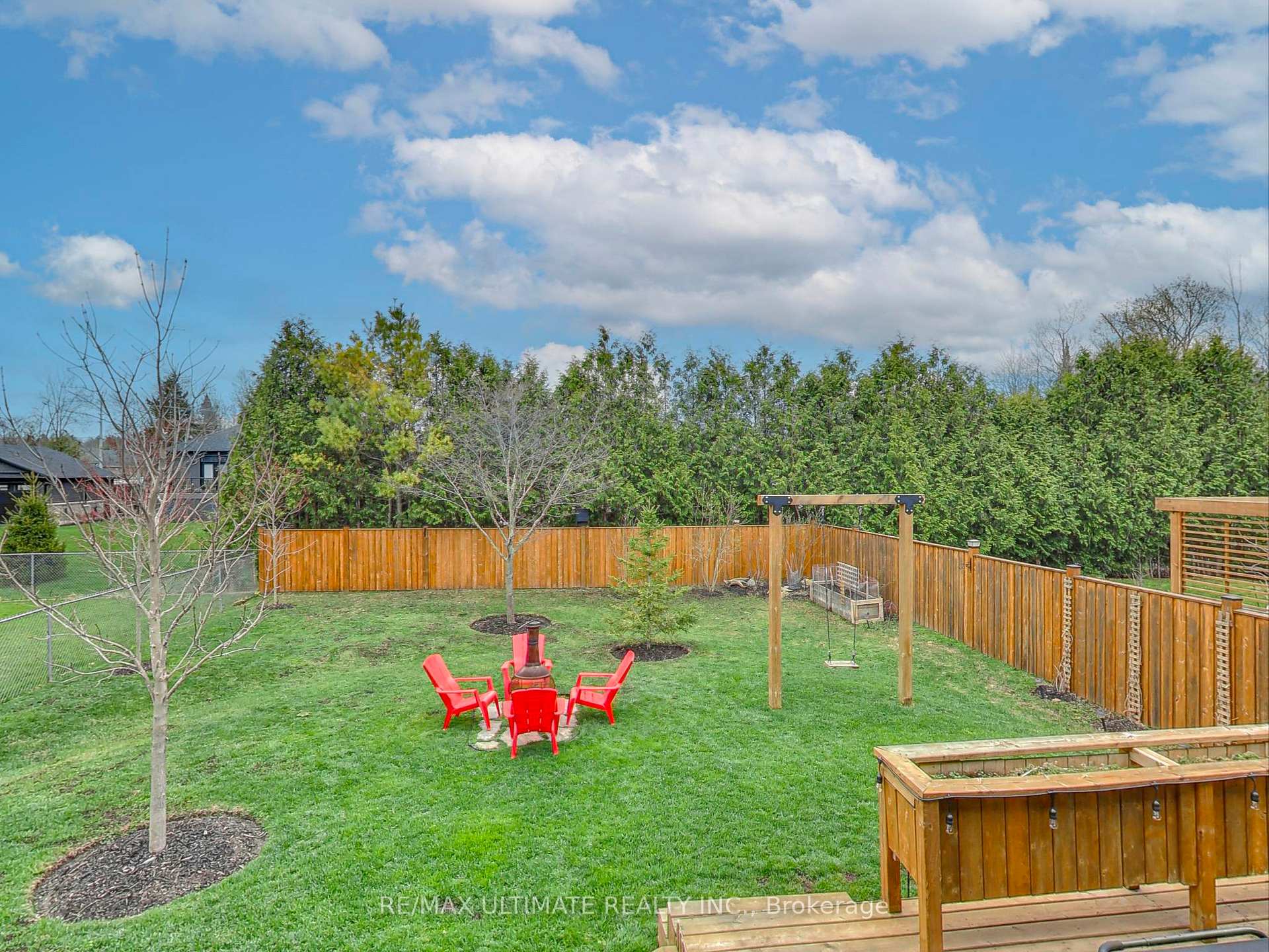 Photo 42 of 121 Lily Drive, Wasaga Beach — HOMEH