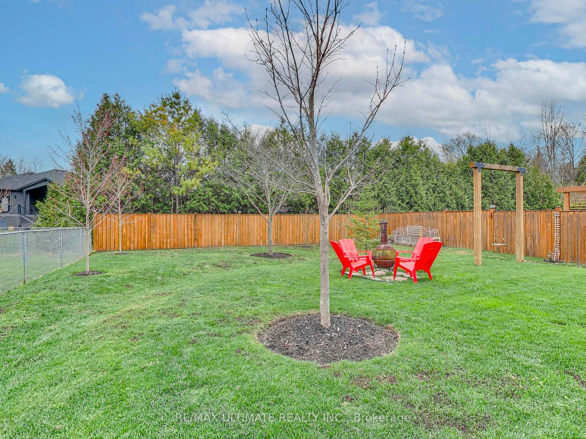 Photo 43 of 121 Lily Drive, Wasaga Beach — HOMEH