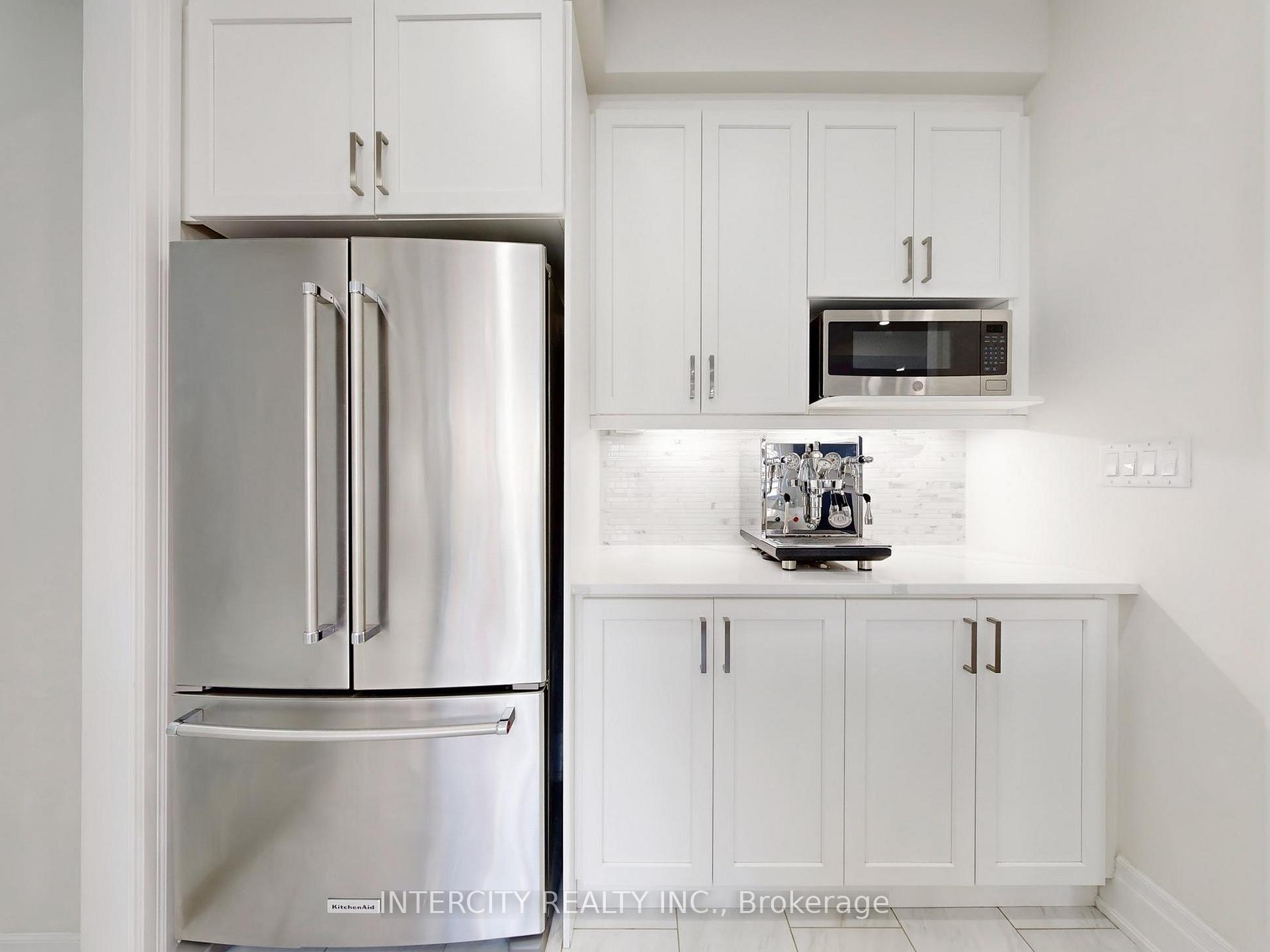 Photo 15 of 68 Klein Mills Road, Vaughan, Kleinburg — HOMEH